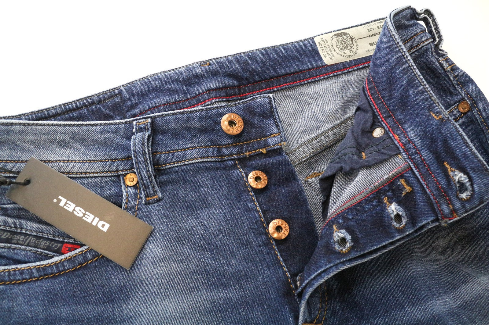 DIESEL Buster 084NS vyriški džinsai W28/L32 mėlyni, siaurėjantys, įprasto kirpimo, tamprūs. 