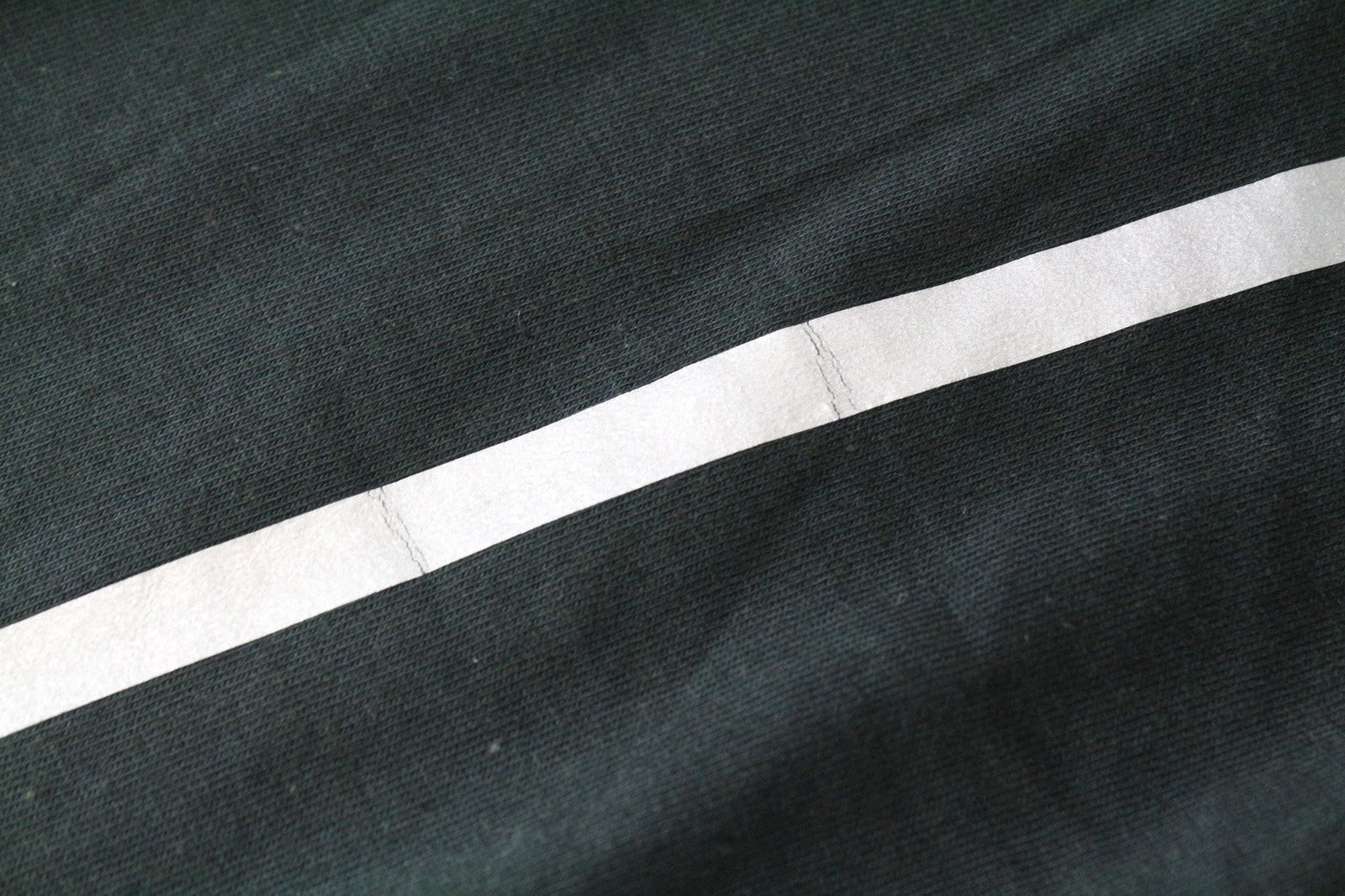 TUCANO URBANO T-TU moteriški marškinėliai M, juodi, su atšvaitu, V formos iškirpte, paspirtukui 