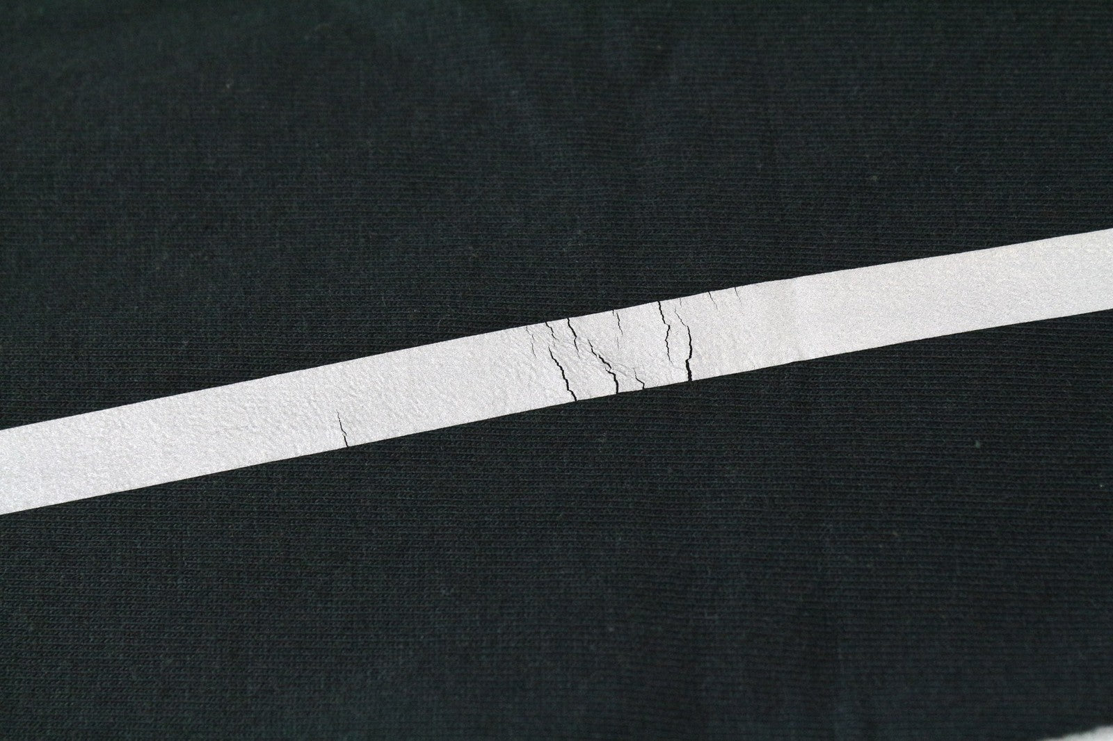 TUCANO URBANO T-TU moteriški marškinėliai M, juodi, su atšvaitu, V formos iškirpte, paspirtukui 