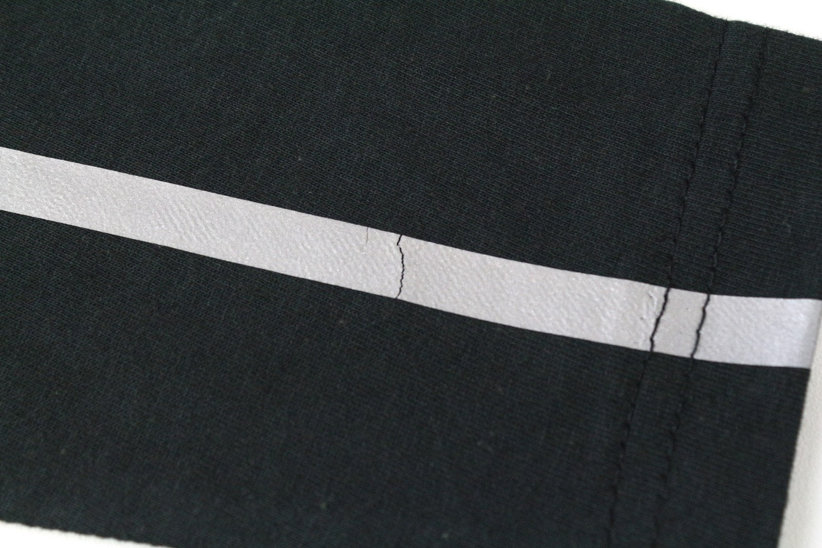 TUCANO URBANO T-TU moteriški marškinėliai M, juodi, su atšvaitu, V formos iškirpte, paspirtukui 