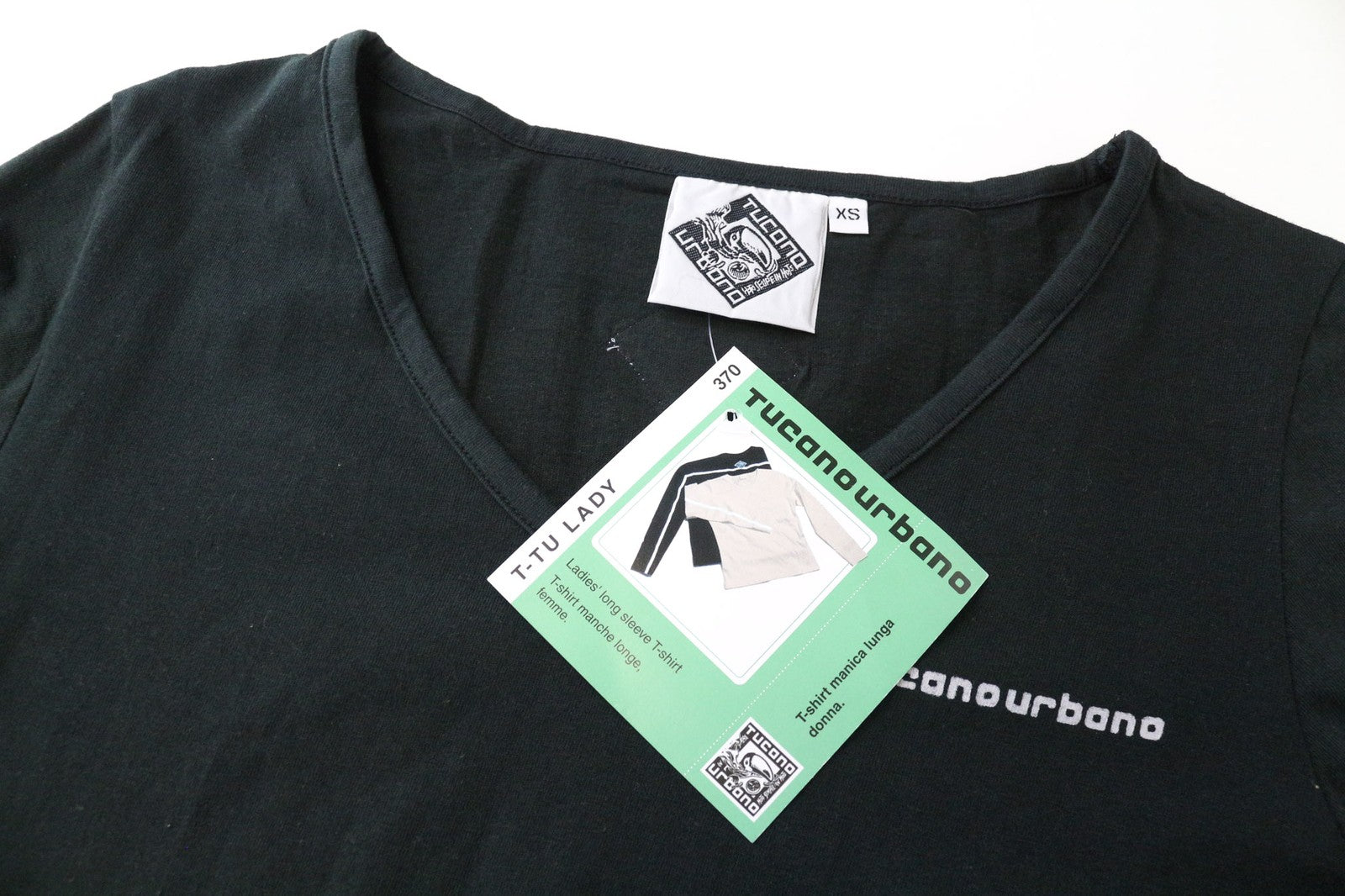 TUCANO URBANO T-TU moteriški marškinėliai su atšvaitu ir V formos iškirpte, juodi, XS dydžio. 
