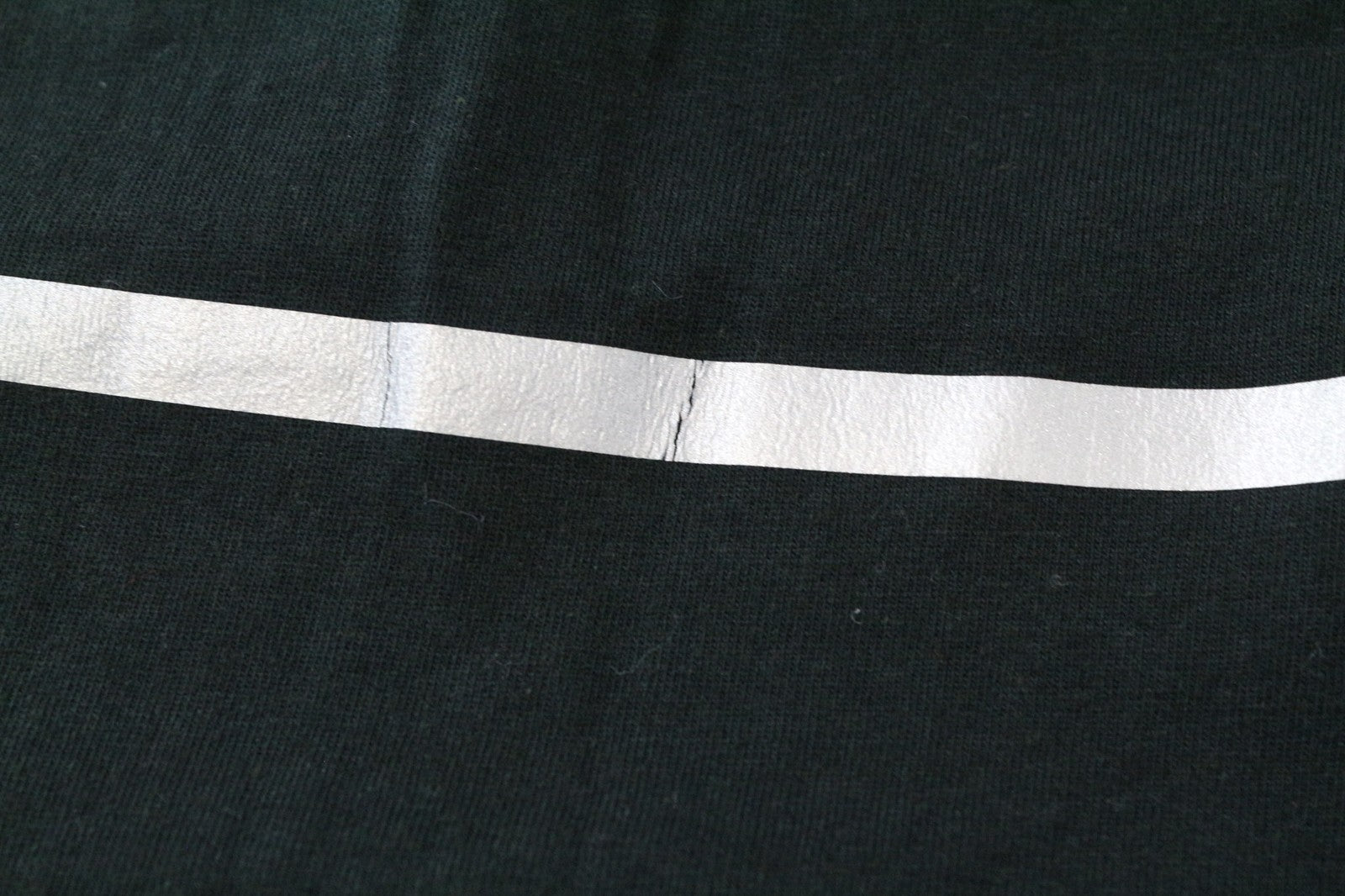 TUCANO URBANO T-TU moteriški marškinėliai su atšvaitu ir V formos iškirpte, juodi, XS dydžio. 