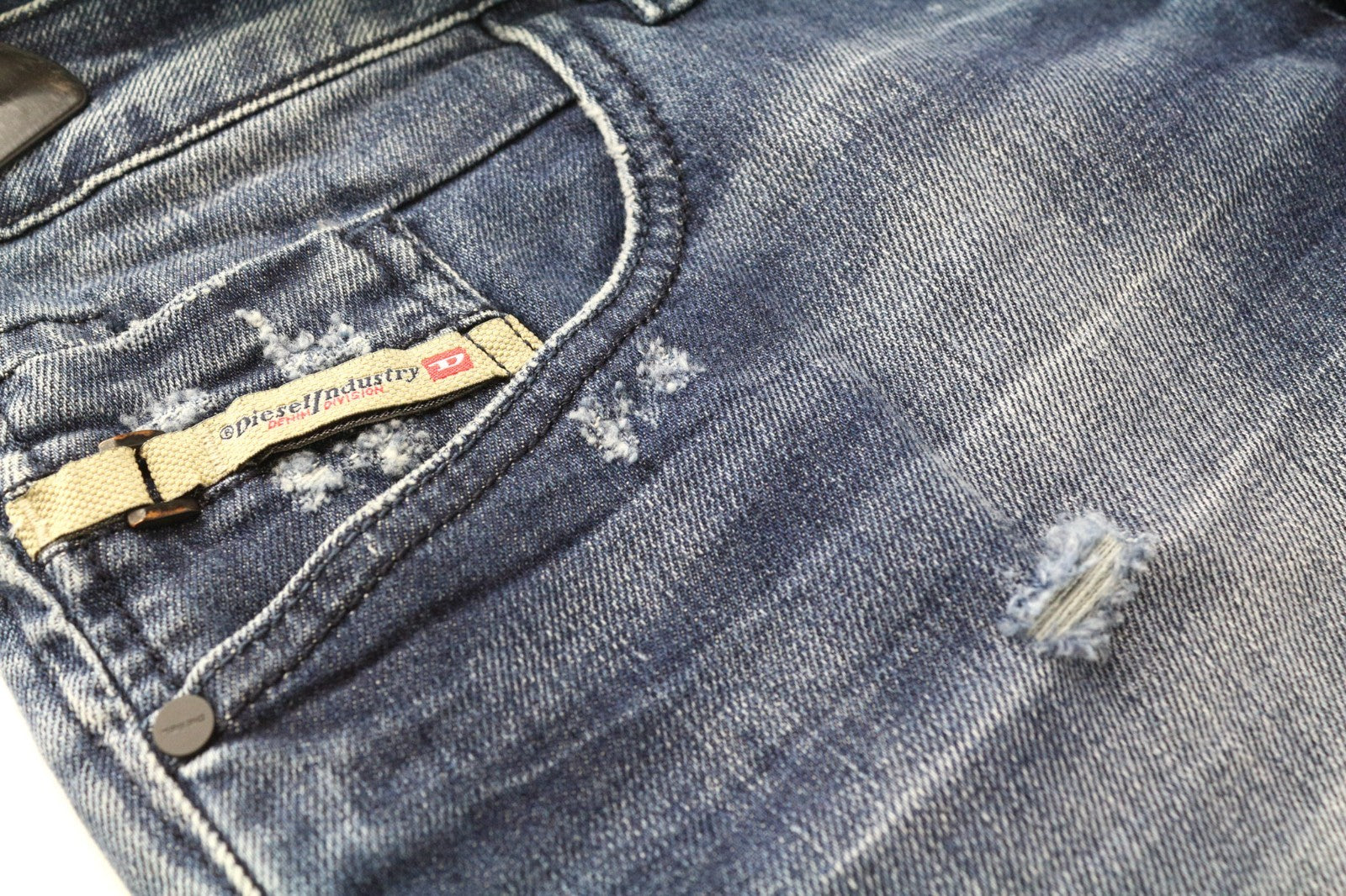DIESEL D-Bazer 084DD Men Jeans W29/L34 Distressed Blue Tapered Stretch