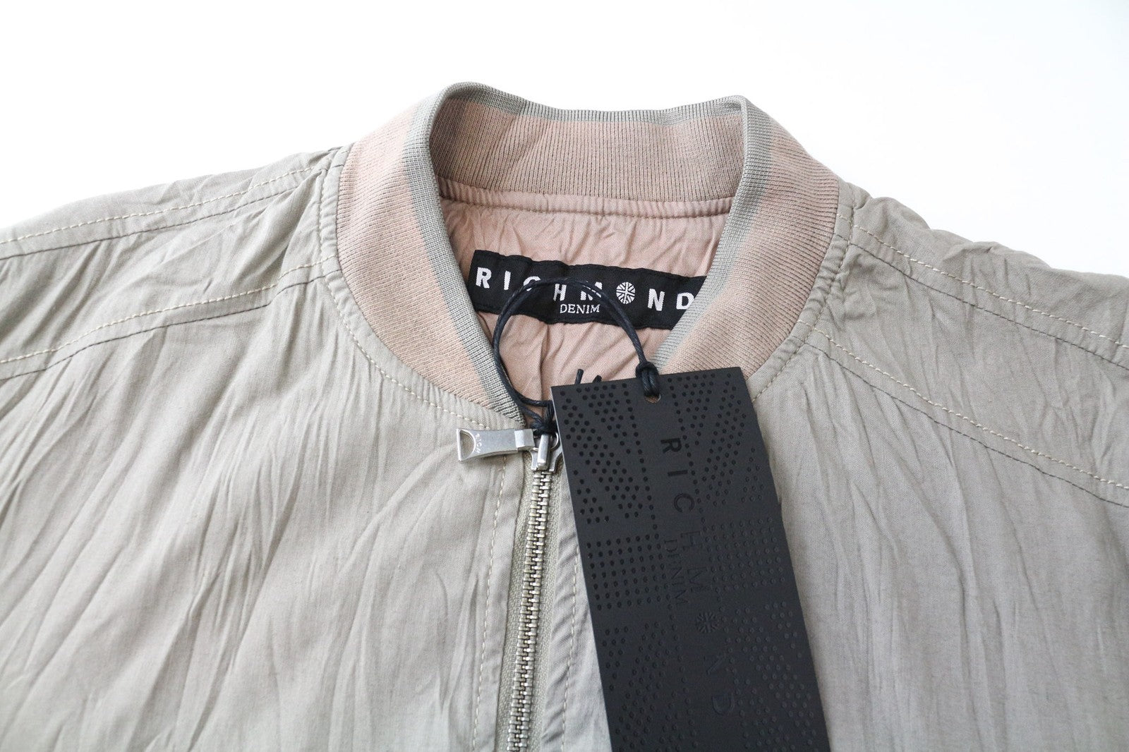 RICHMOND vyriška bomber striukė 48 smėlio spalvos ruda medvilninė tampri laisvalaikio stiliaus su užtrauktuku 