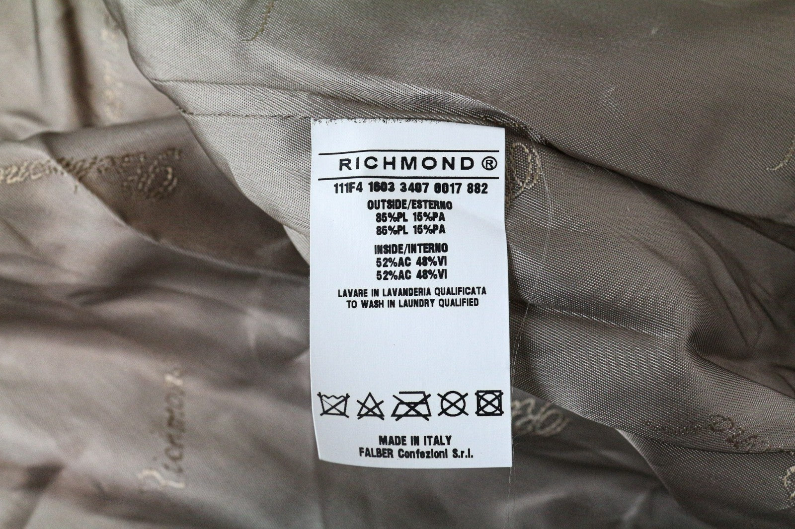 RICHMOND vyriška laisvalaikio striukė 48 ruda blizgi užtrauktuku priekyje ilgomis rankovėmis lengva 