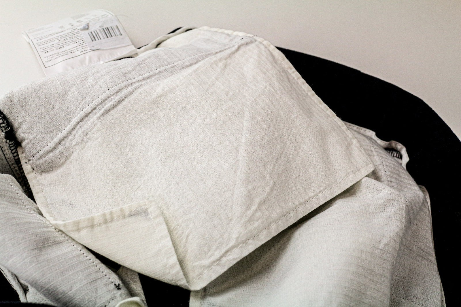 SUITSUPPLY Jort Porto vyriškos klostuotos kelnės, UK30R, tamsiai mėlynos, klasikinės, grynos medvilnės 