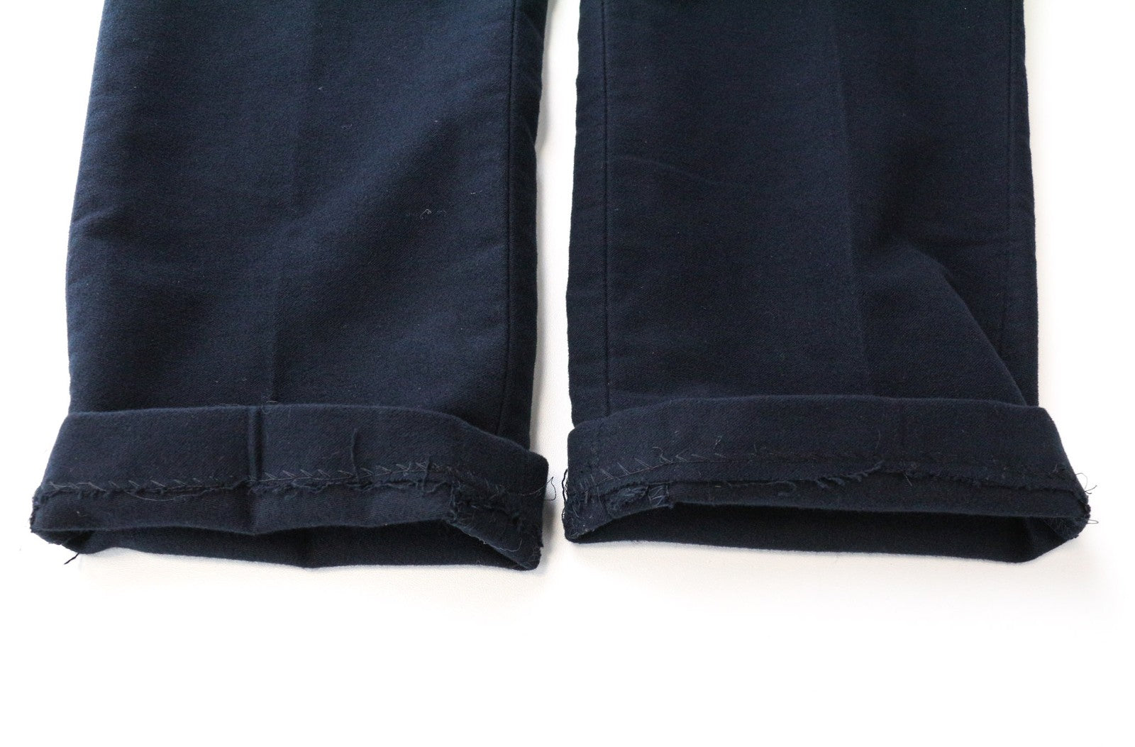 SUITSUPPLY Jort Porto vyriškos klostuotos kelnės, UK30R, tamsiai mėlynos, klasikinės, grynos medvilnės 