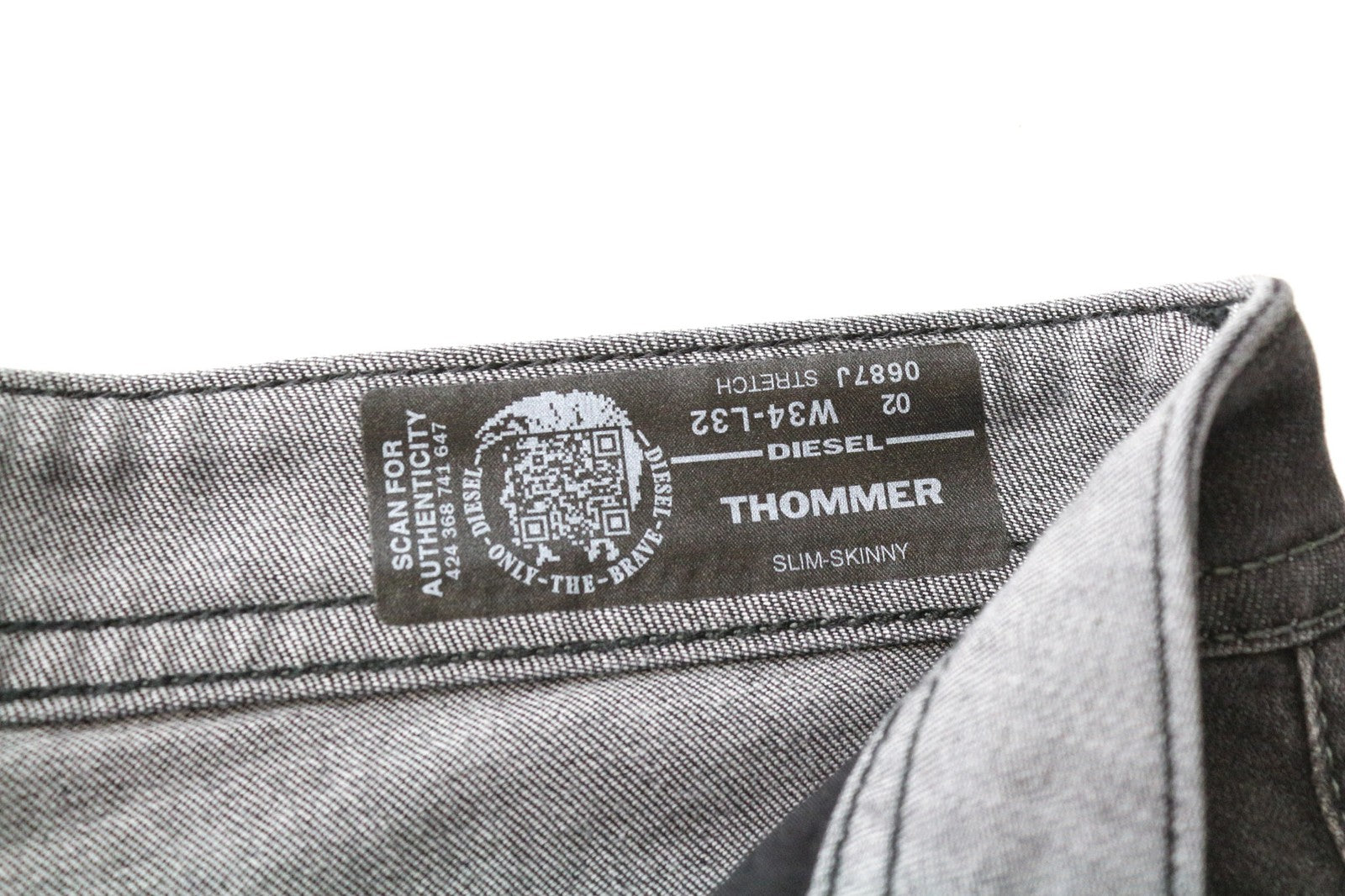 DIESEL Thommer 0687J vyriški ploni aptempti džinsai W34/L32 pilki skalbto tampraus džinso audiniai 