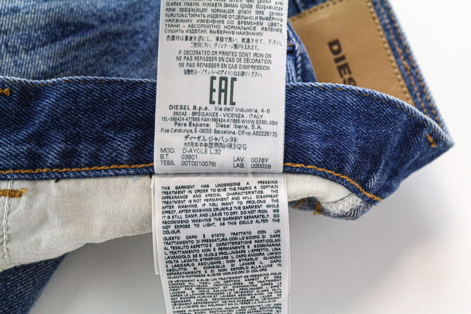 DIESEL D-Aygle 0076Y Men Jeans W29/L32 Blue Tapered Fit Non-Stretch Buttoned