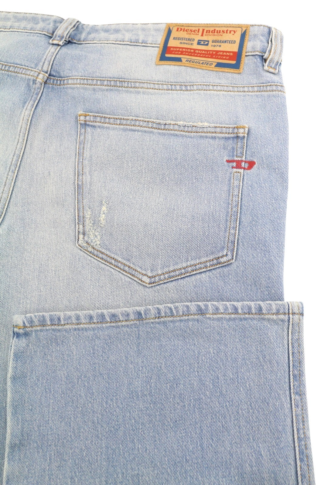 DIESEL 1998 D-Buck 09H39 Men Jeans W36/L32 Blue Distress Slim Bootcut RRP195