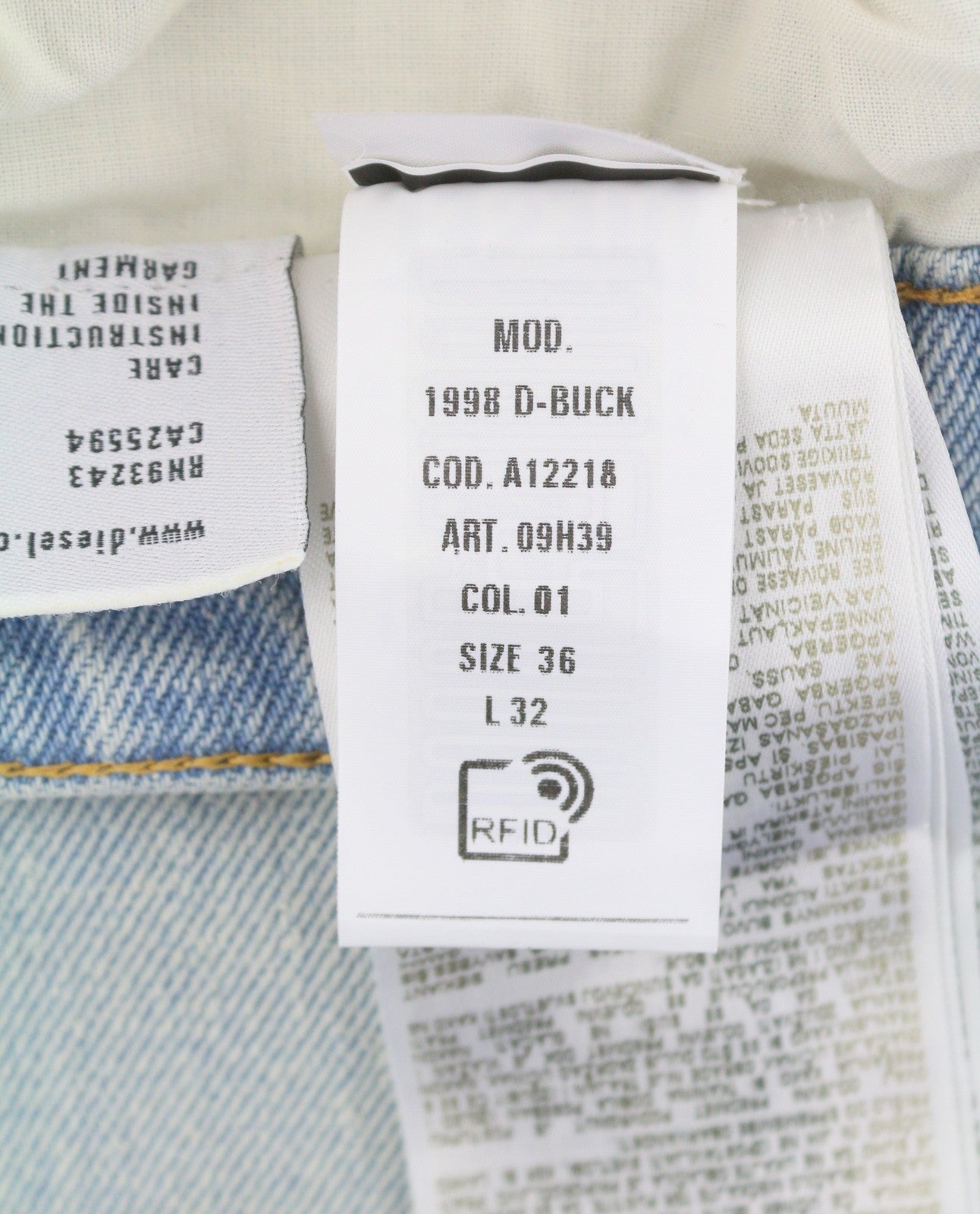 DIESEL 1998 D-Buck 09H39 Men Jeans W36/L32 Blue Distress Slim Bootcut RRP195