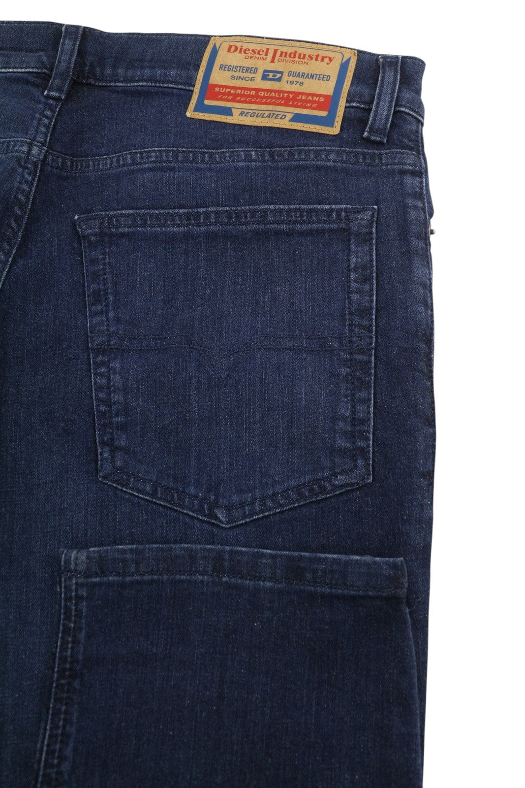 DIESEL 2023 D-Finitive 0CNAA Men Jeans W38/L34 Blue Faded Regular Tapered RRP150