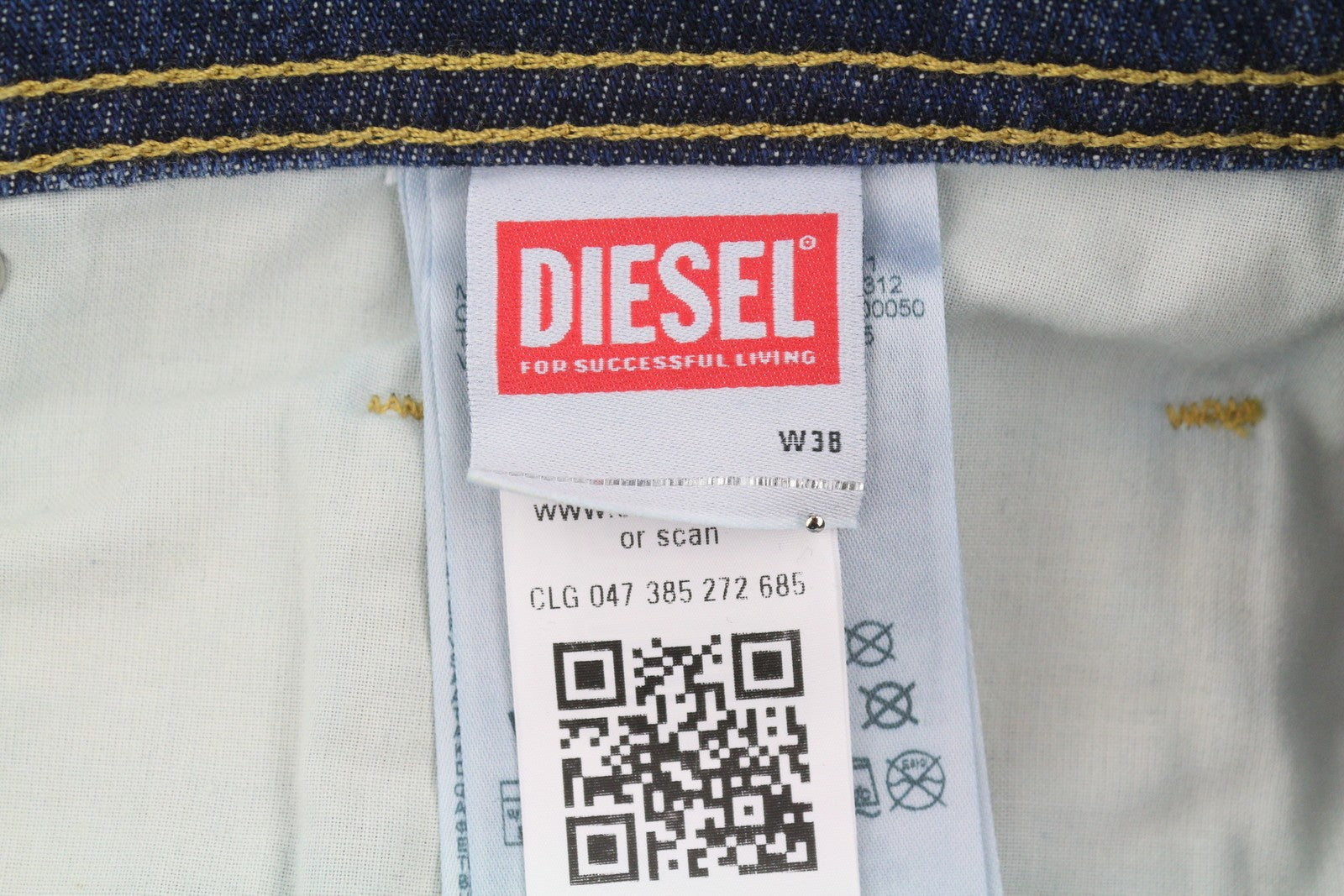 DIESEL 1985 Larkee R917X Men Jeans W38/L32 Blue Whiskers Faded Straight RRP195