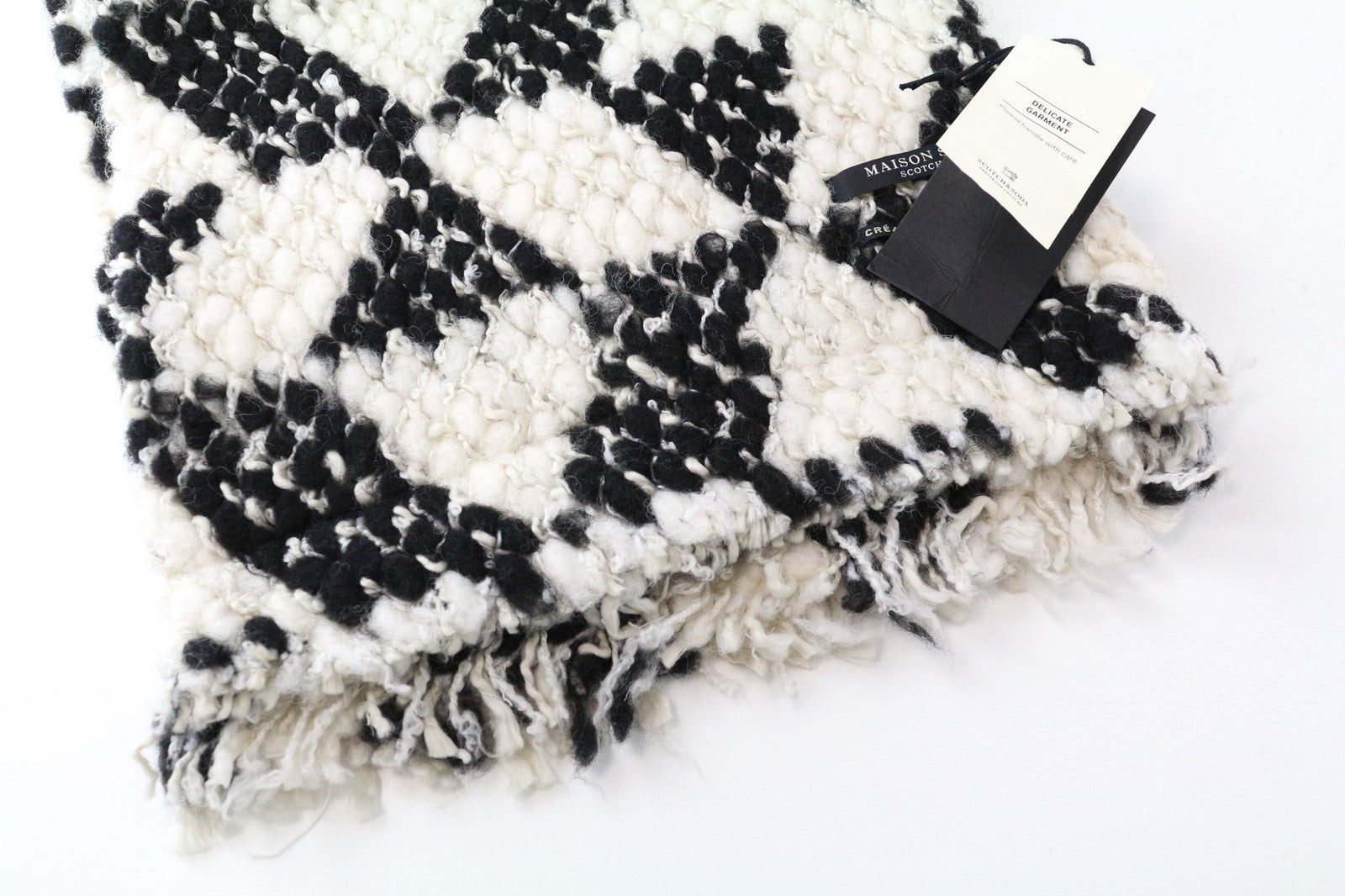 MAISON SCOTCH Women Scarf One Size Off-White Chunky Triangle Woolen Geometric