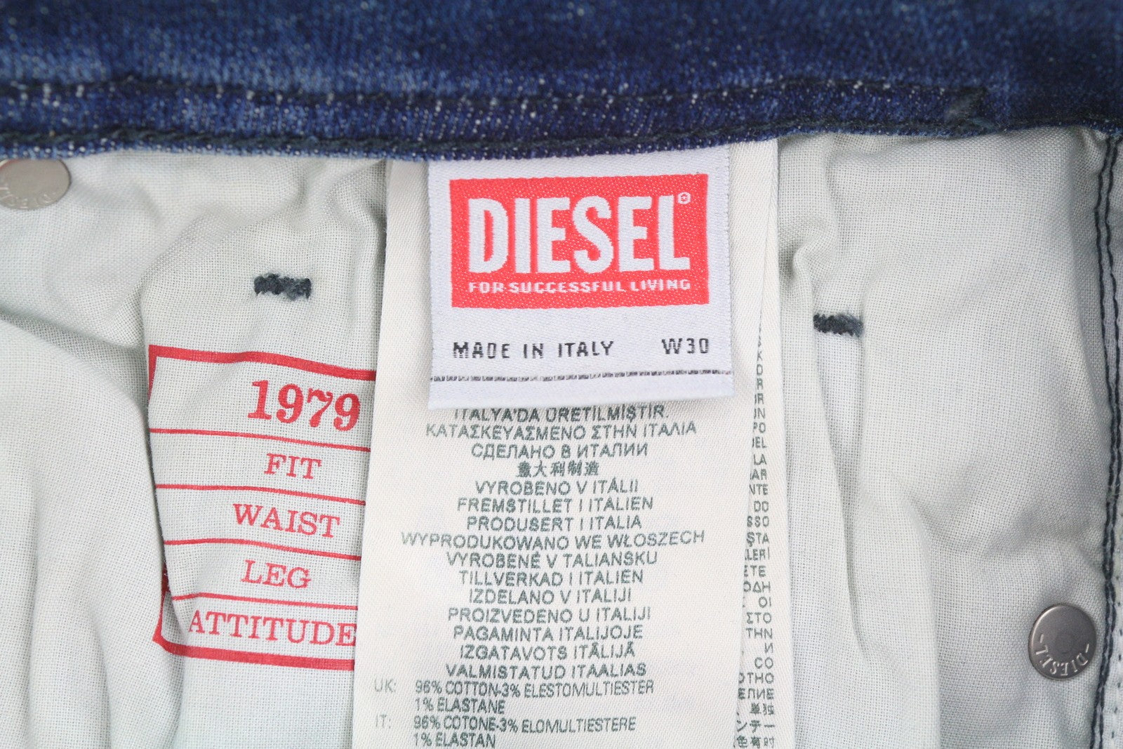 DIESEL 1979 Sleenker 09G87 Men's Jeans W30/L30 Blue Faded Low Waist Skinny Fit