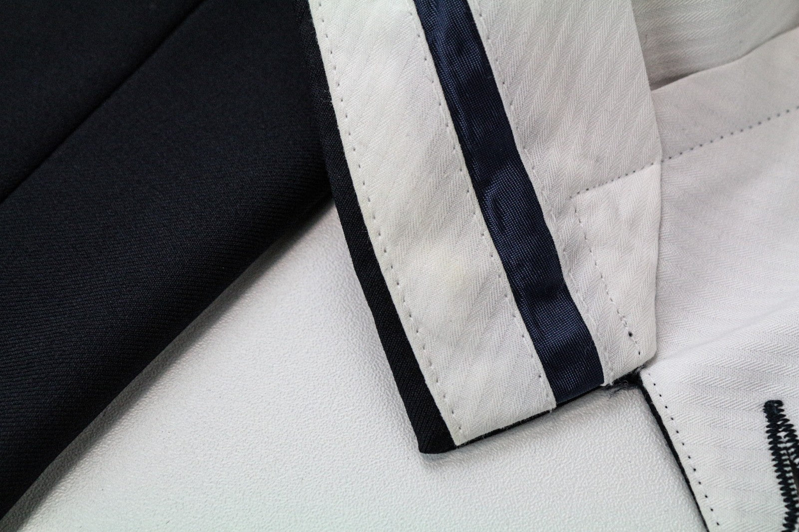 SUITSUPPLY Ferrara Men Suit UK44S Trousers Waistcoat Navy Blue Wool 2 Piece