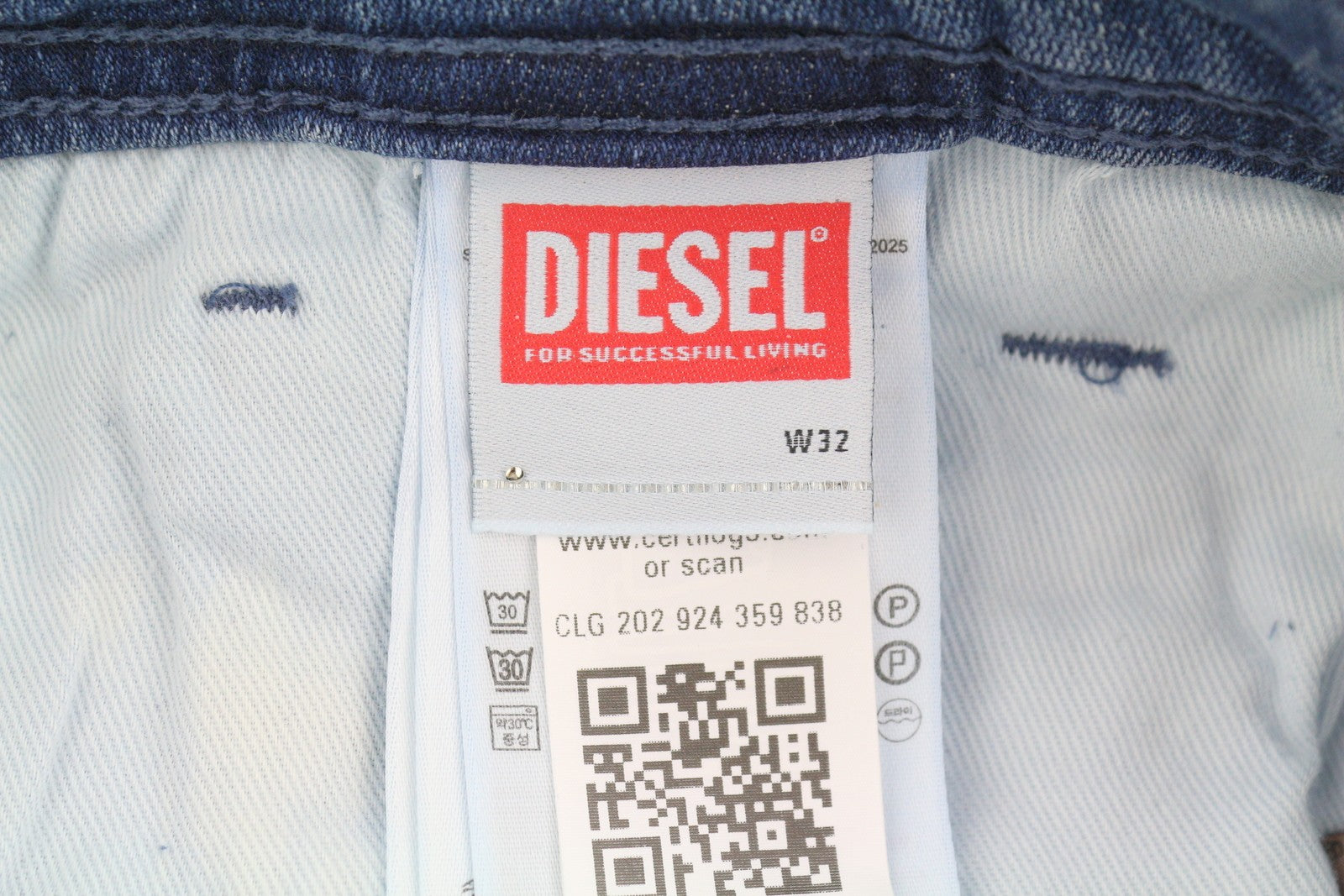 DIESEL 1979 Sleenker RBG04 Men Jeans W32/L32 Blue Distress Faded Skinny RRP195