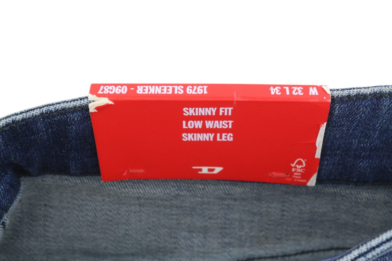 DIESEL 1979 Sleenker 09G87 Men Jeans W32/L34 Blue Faded Low Waist Skinny RRP295