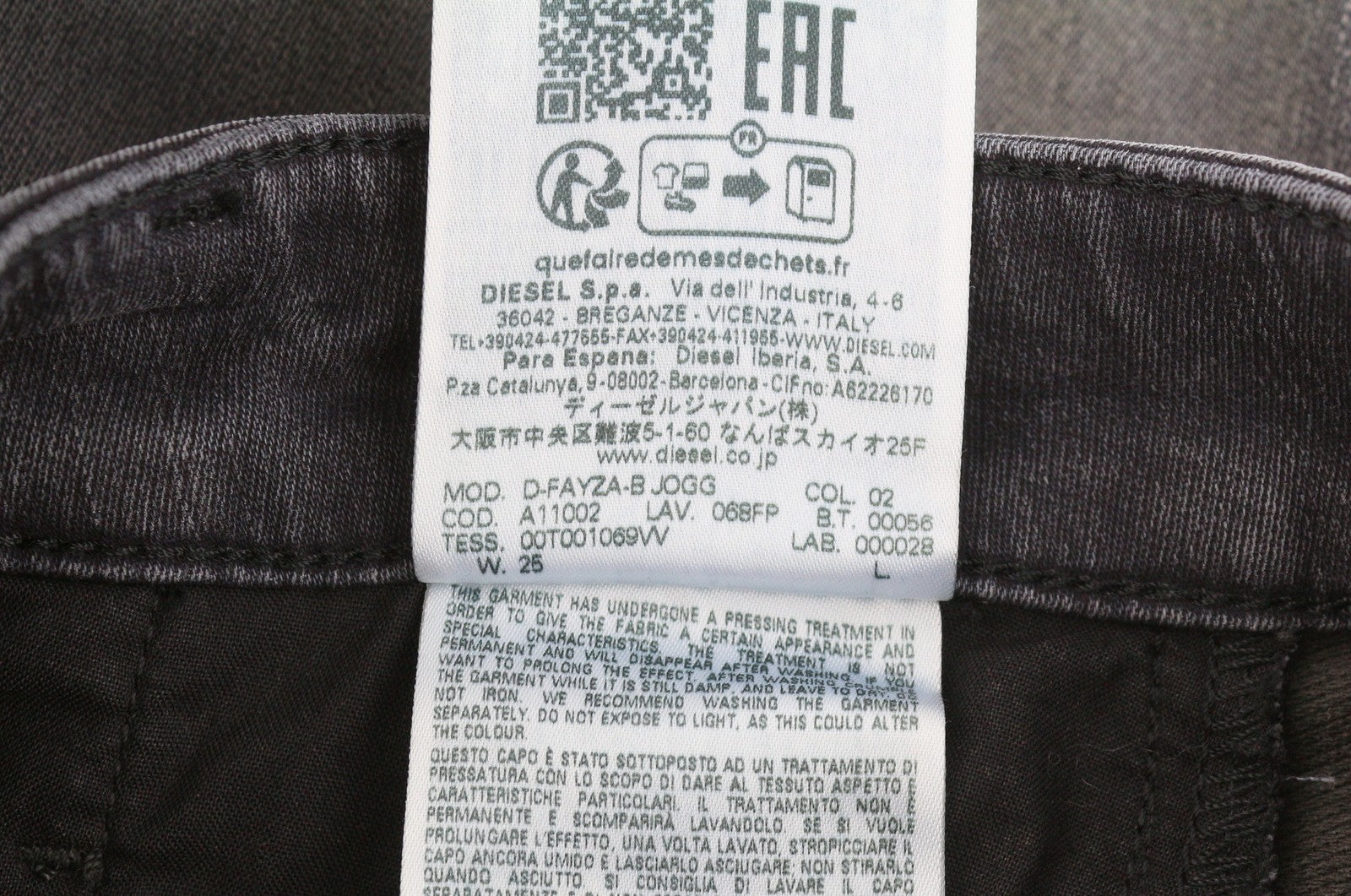DIESEL D-Fayza-B Jogg 068FP Women's Jeans W25 Grey Faded Distress Cropped Denim