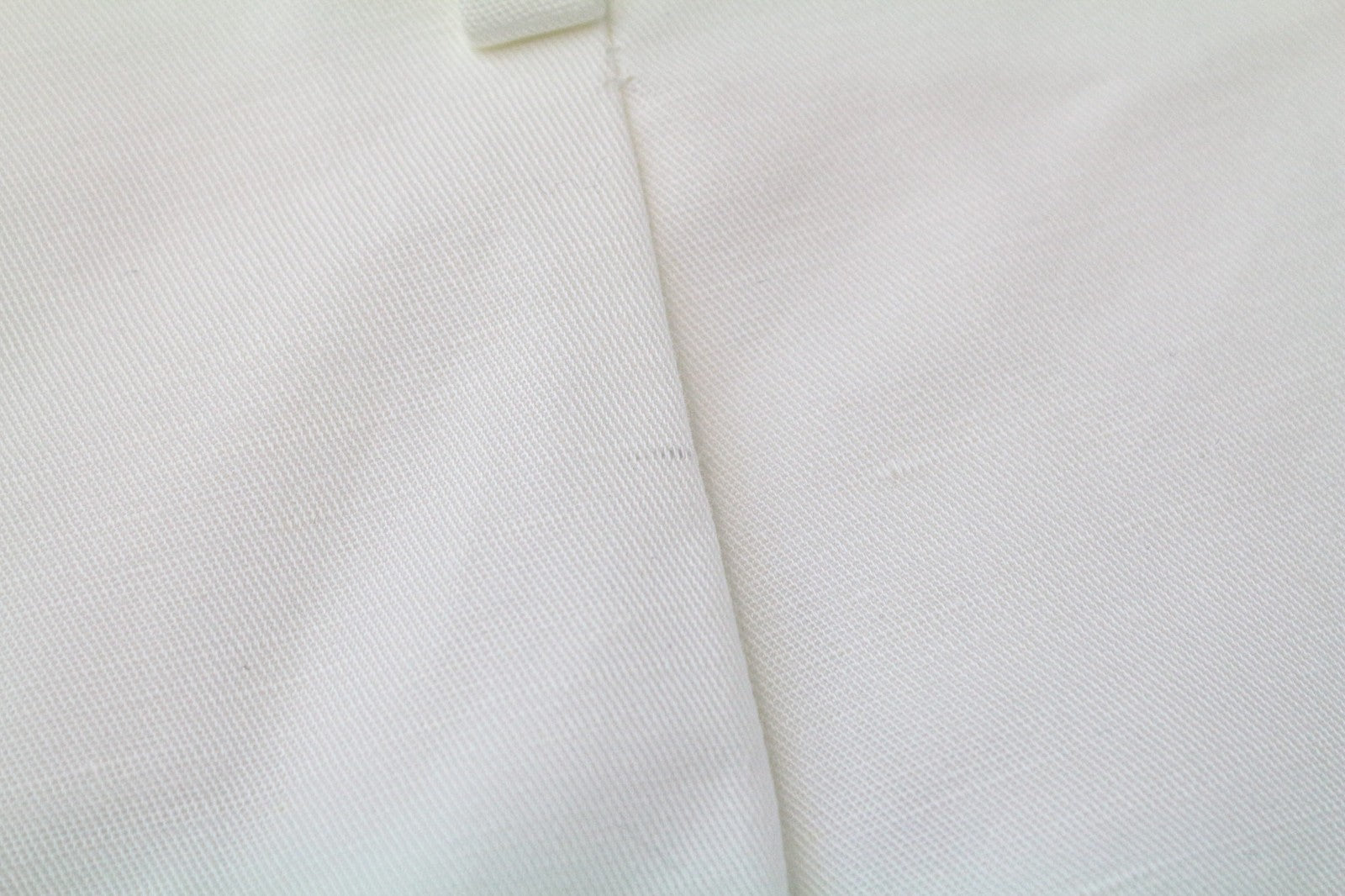 SUITSUPPLY Bennington Men Shorts UK40R Off-White Cotton Linen Pleated Summer