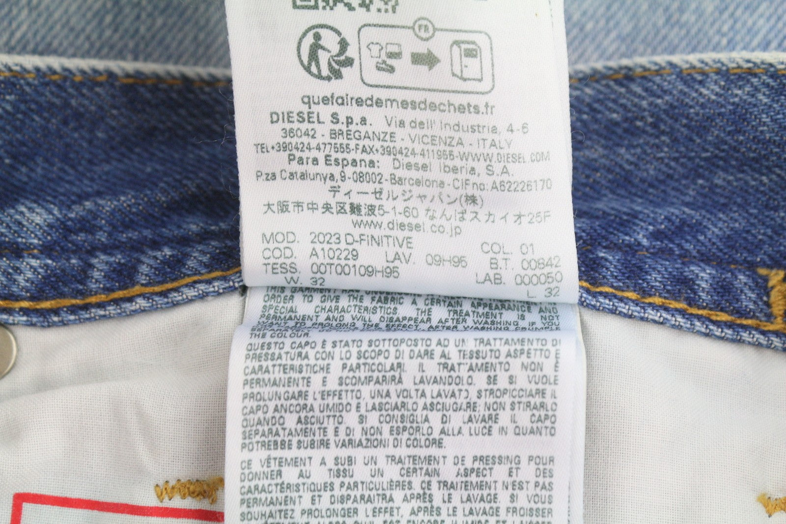 DIESEL 2003 D-Finitive 09H95 Men Jeans W32/L32 Blue Faded Tapered Fit RRP195
