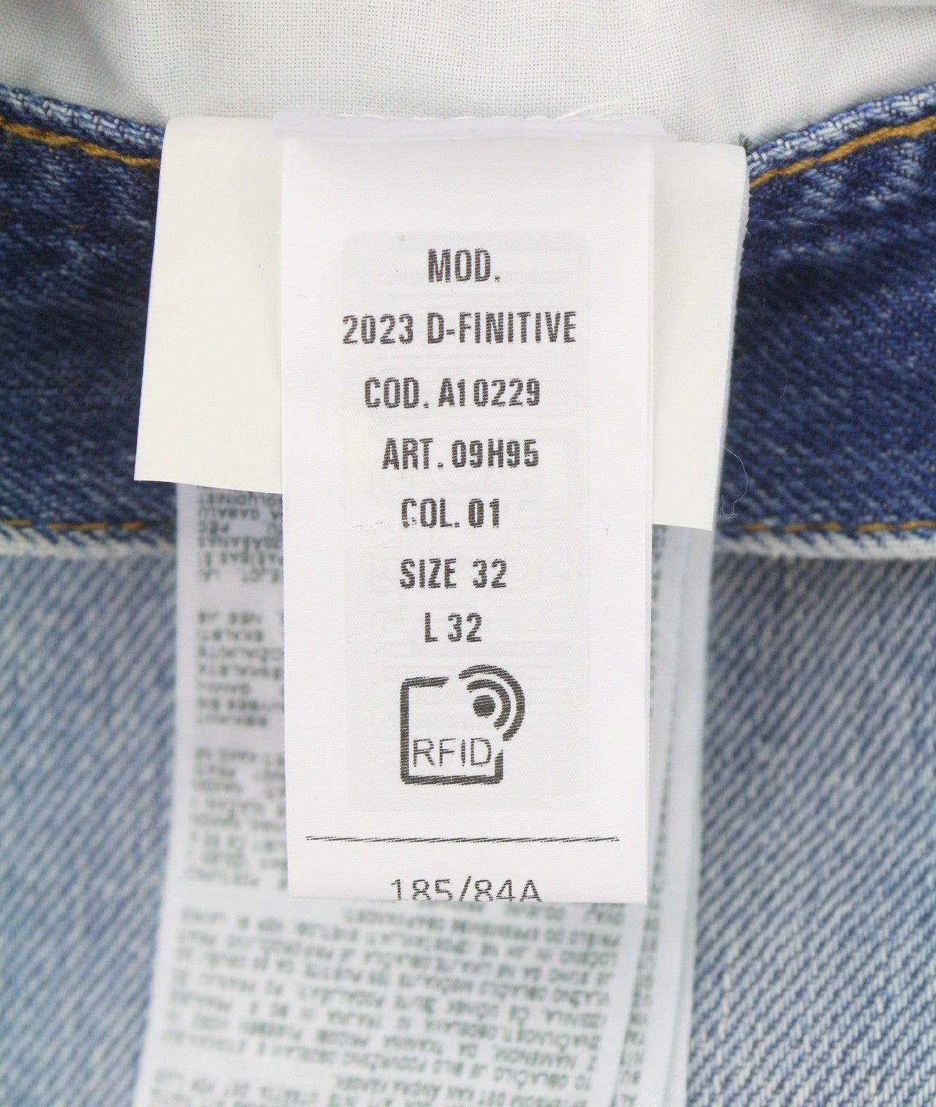 DIESEL 2003 D-Finitive 09H95 Men Jeans W32/L32 Blue Faded Tapered Fit RRP195