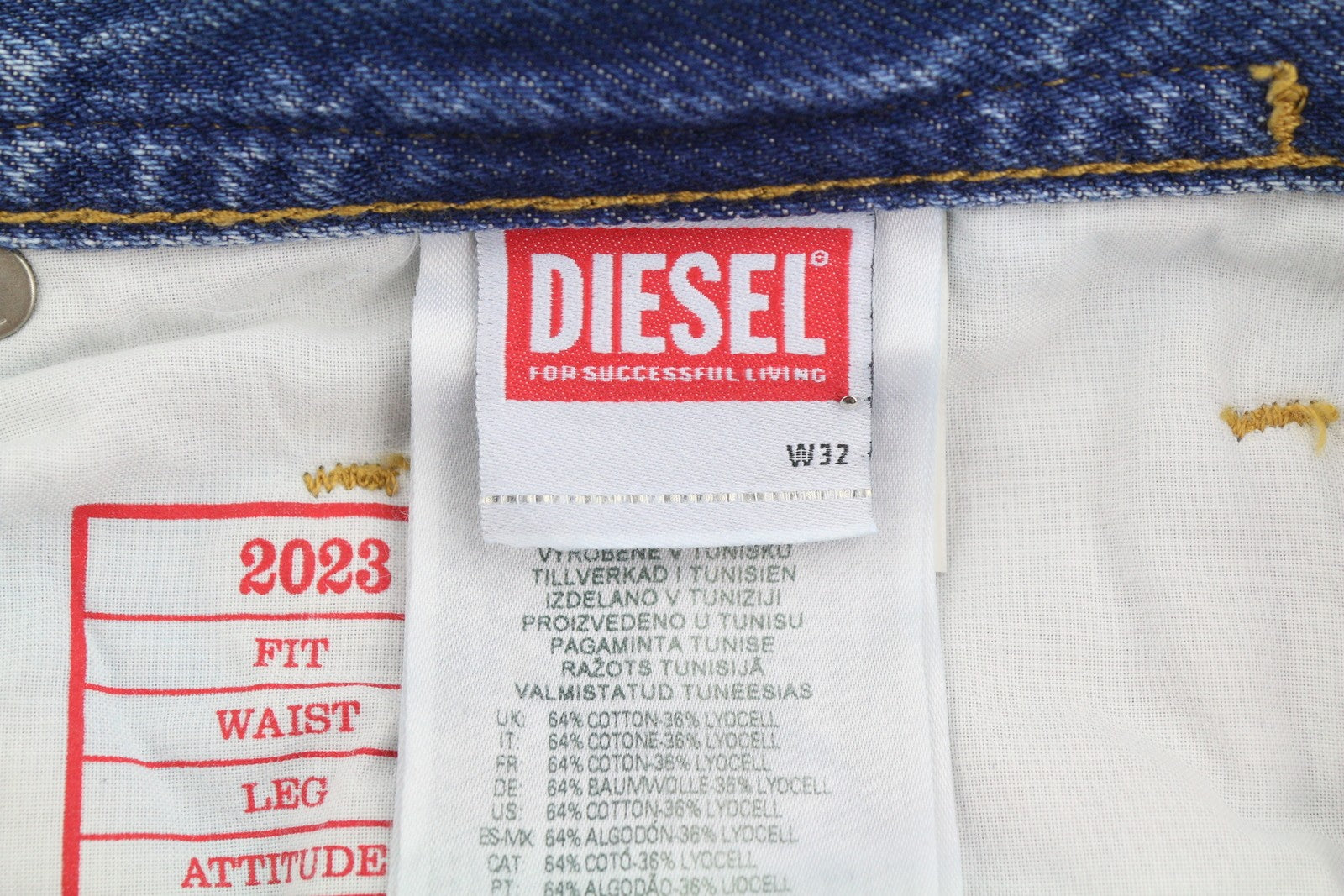 DIESEL 2003 D-Finitive 09H95 Men Jeans W32/L32 Blue Faded Tapered Fit RRP195