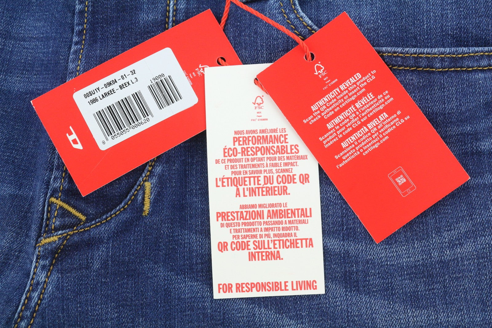 DIESEL 1986 Larkee-Beex 09K04 Men Jeans W32/L34 Blue Faded Regular Tapered Leg