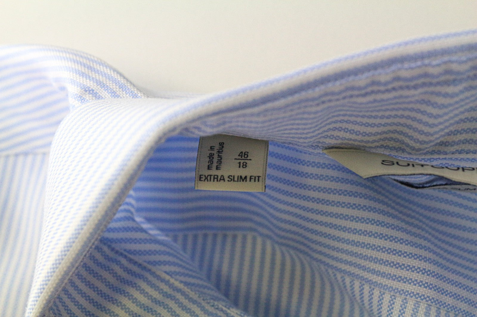 SUITSUPPLY Men Shirt 46/18 Extra Slim Blue Pure Cotton Cutaway Striped Pattern
