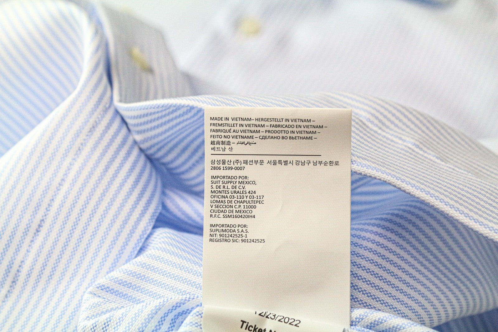 Shirt Traveller
