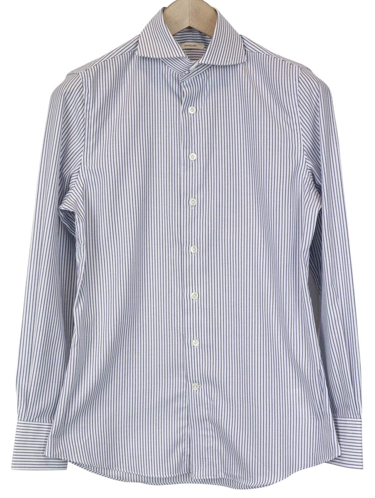 Shirt Traveller