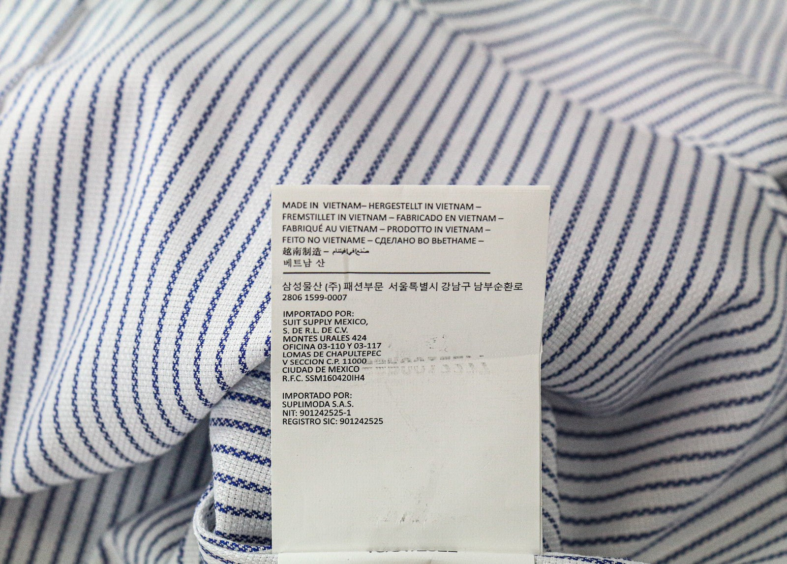 Shirt Traveller