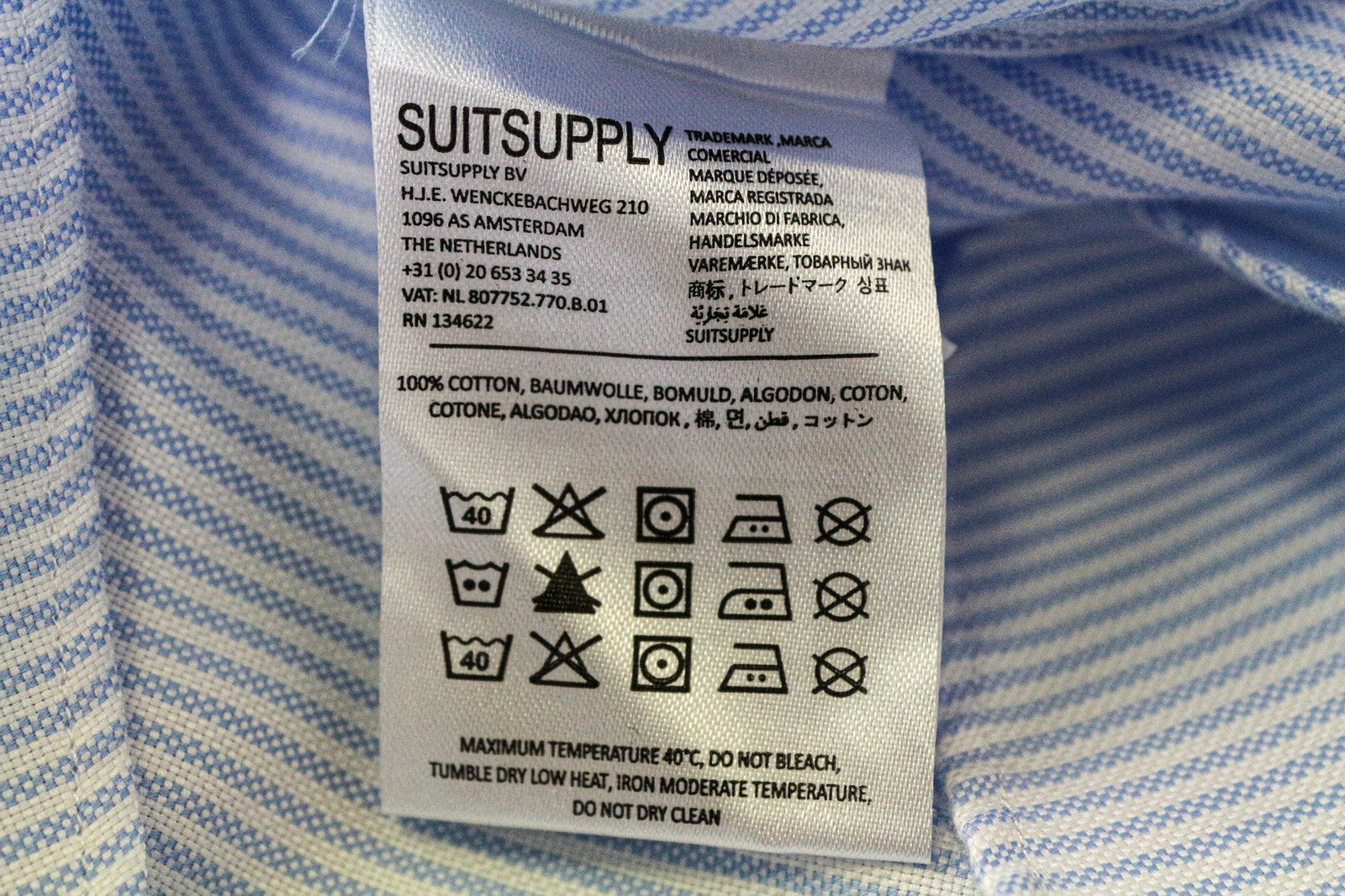 Shirt Traveller