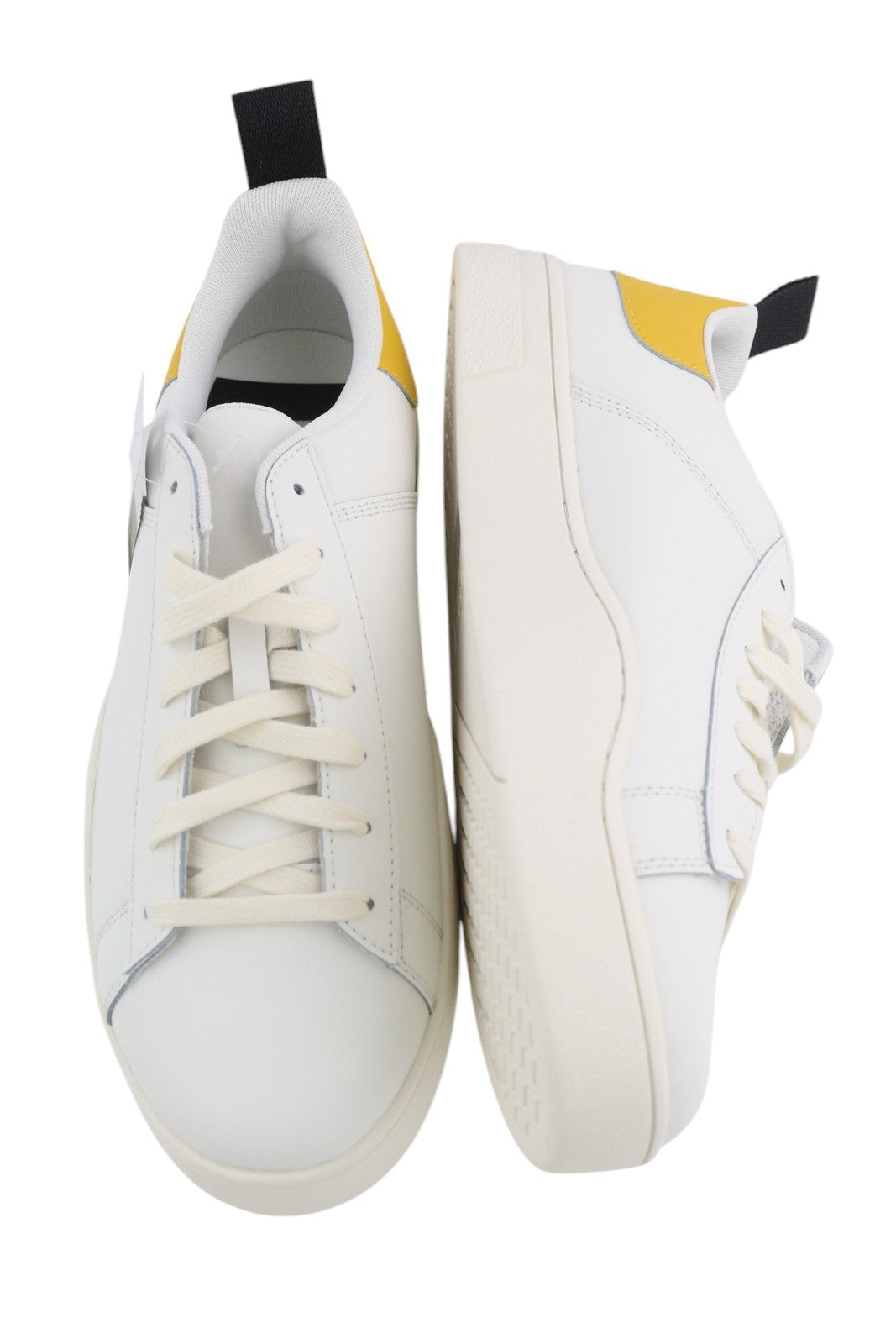 DIESEL S-Clever žemakulniai vyriški sportbačiai su šviesia karvės oda, migdolų nosimi, RMK 140 € 