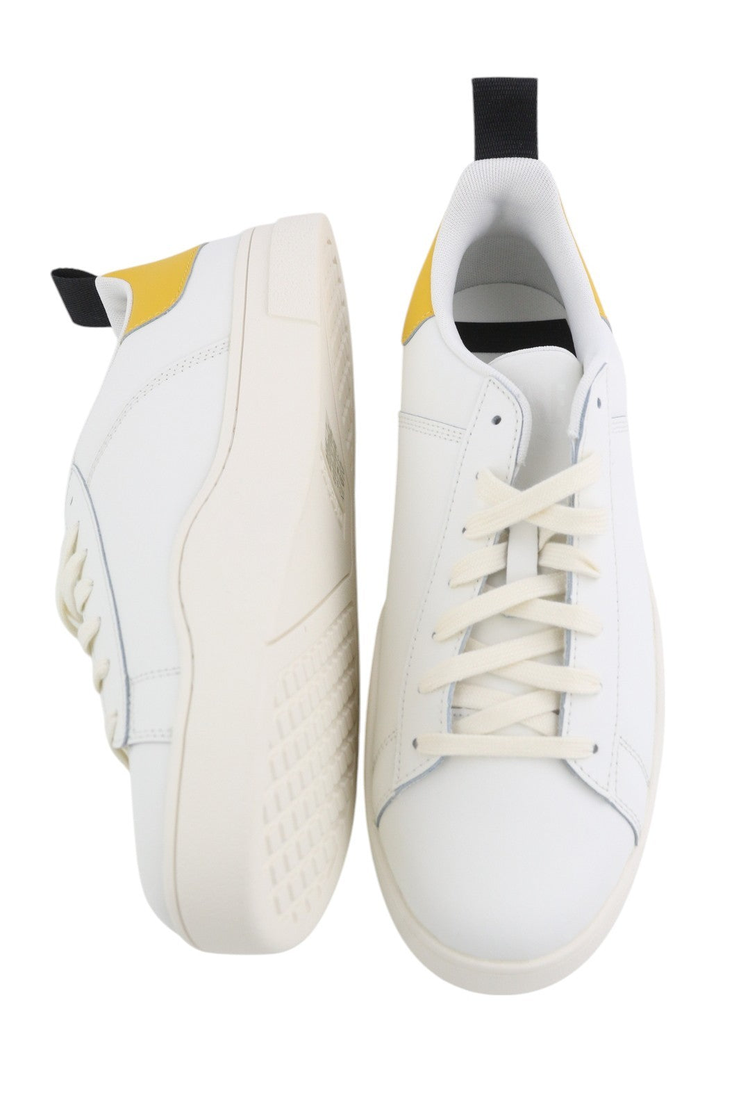 DIESEL S-Clever žemakulniai vyriški sportbačiai su šviesia karvės oda, migdolų nosimi, RMK 140 € 