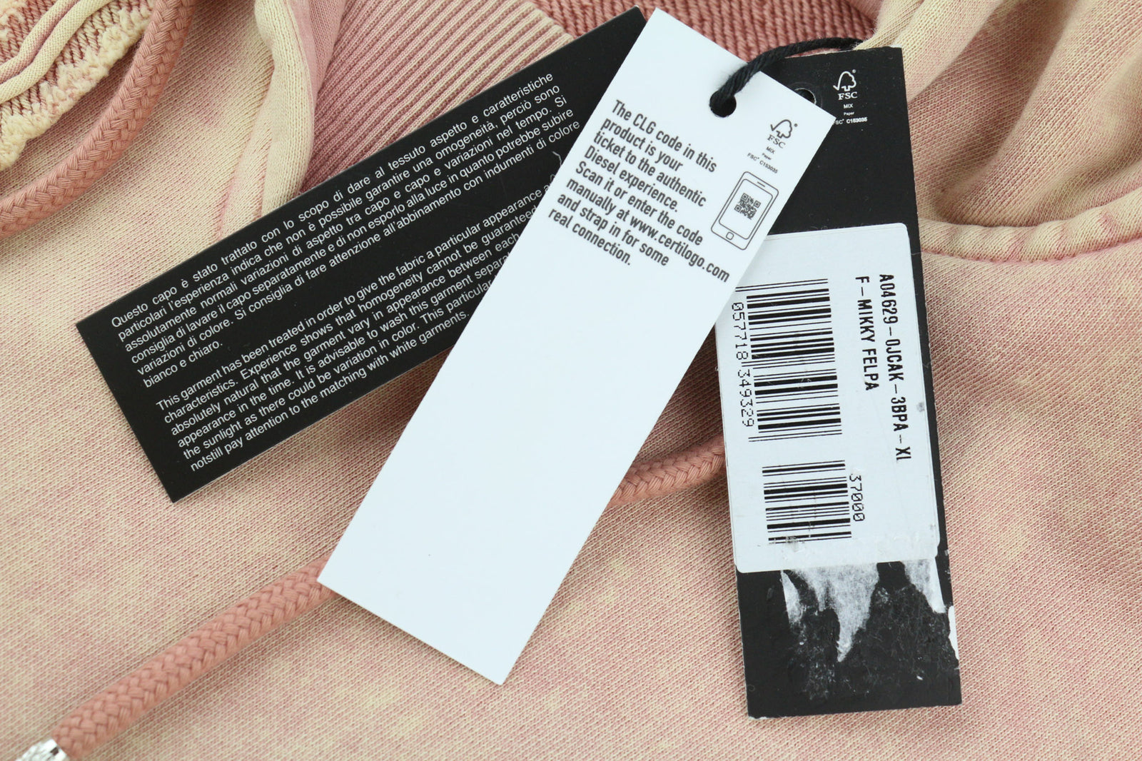 DIESEL F-Mikky Felpa moteriškas džemperis su gobtuvu XL dydžio, persikų spalvos, asimetrinis, su kišene. Rekomenduojama kaina – 195 €. 