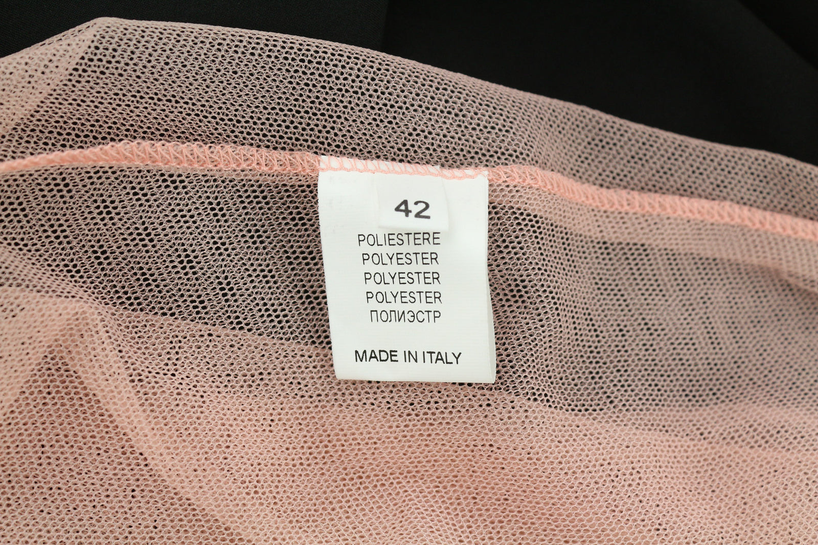 GUGLIELMO CAPONE lėlių moteriška suknelė 42 rožinė be rankovių tiulio su raukiniais ir logotipu, Midi ilgio 