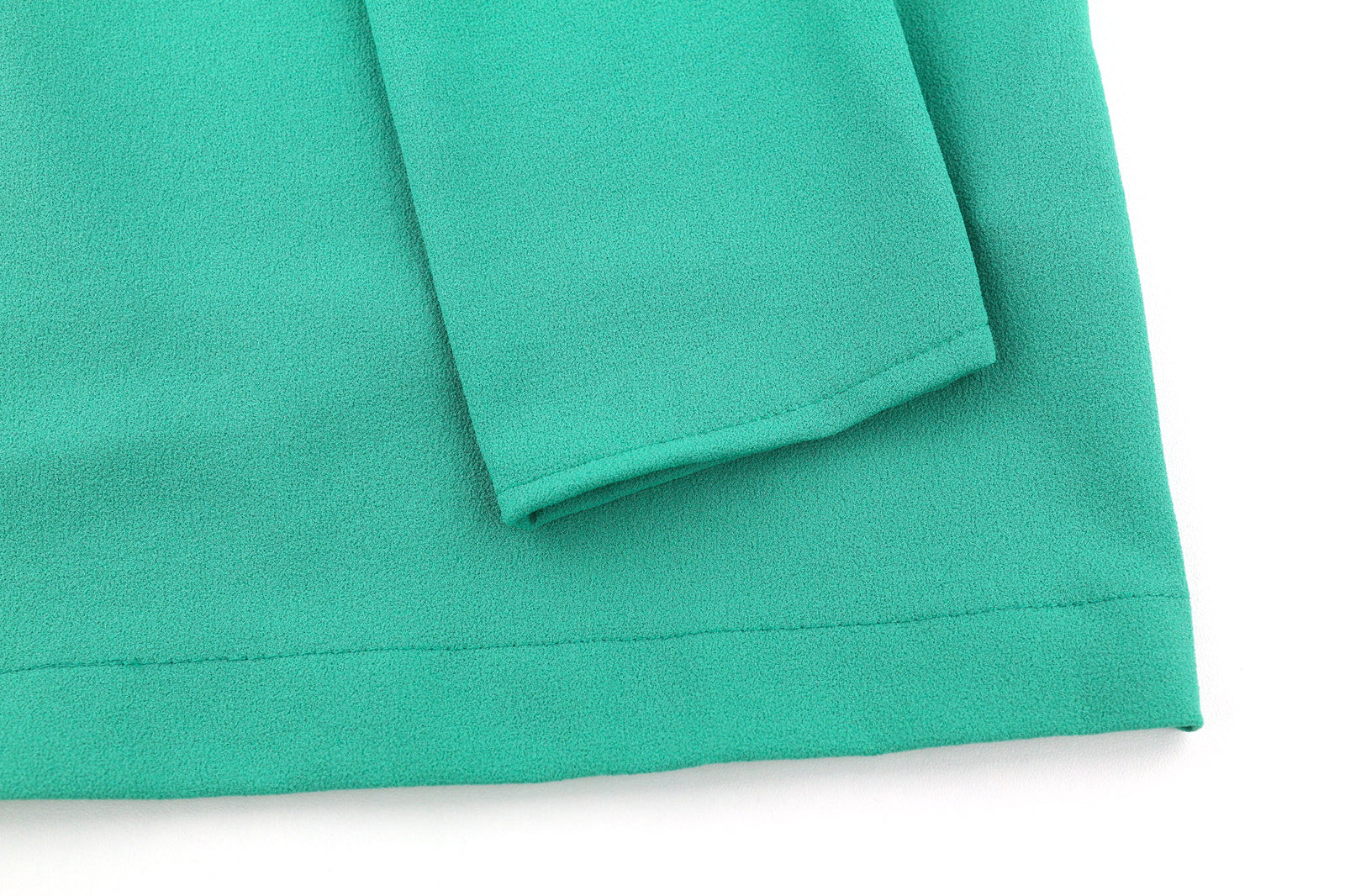 ALMATRICHI moteriška suknelė, 36 dydis, žalia, su raukiniais, ilgomis rankovėmis, atvira nugara, pamušalu, trumpi logotipai. 