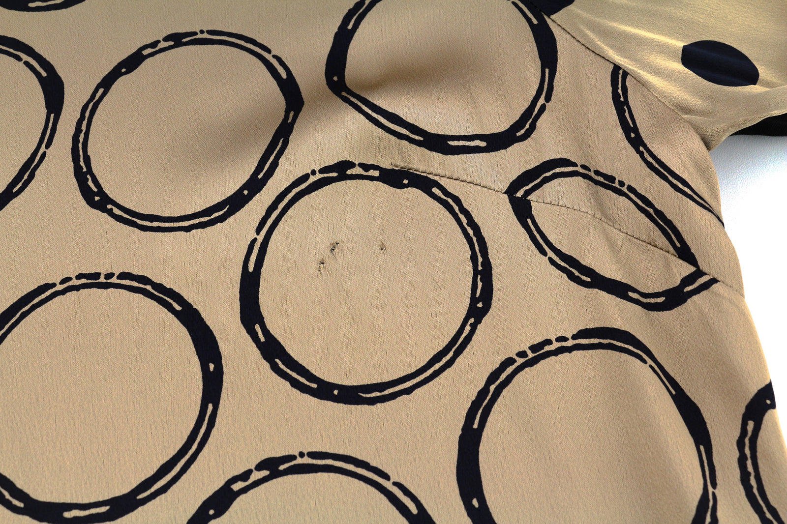 BLEU BLANC ROUGE Magie moteriška suknelė S smėlio spalvos, 3/4 rankovėmis, apvali kaklo iškirpte, raštuota, trumpa 