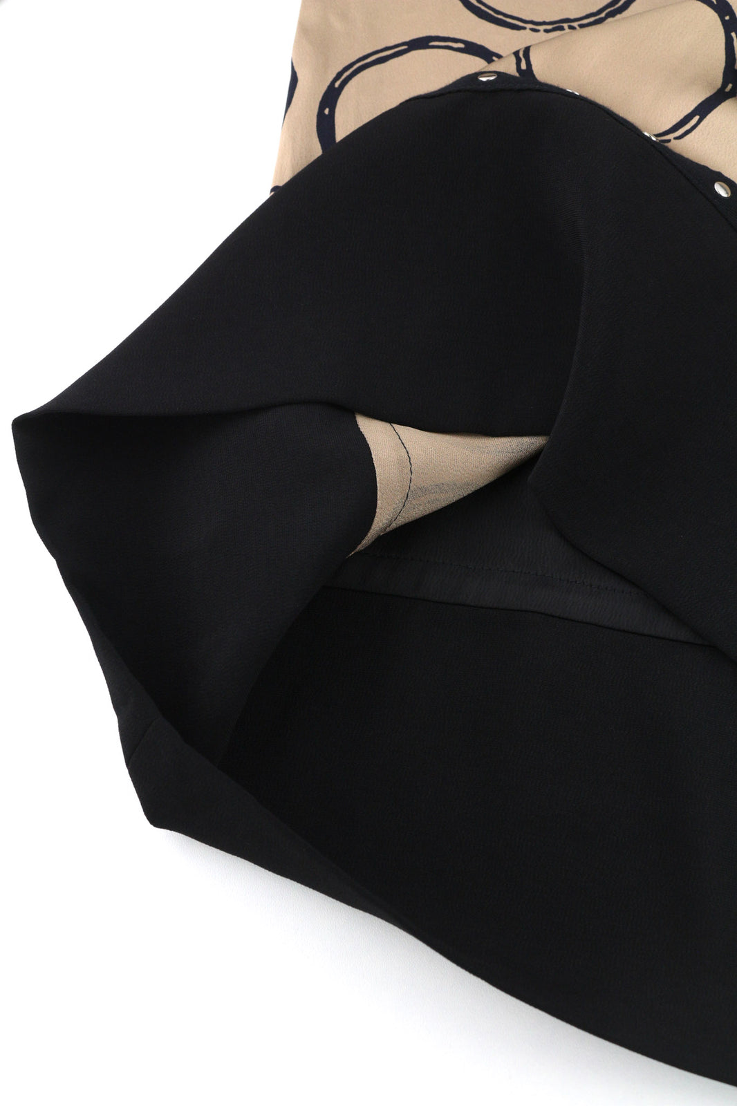 BLEU BLANC ROUGE Magie moteriška suknelė S smėlio spalvos, 3/4 rankovėmis, apvali kaklo iškirpte, raštuota trumpa suknelė 