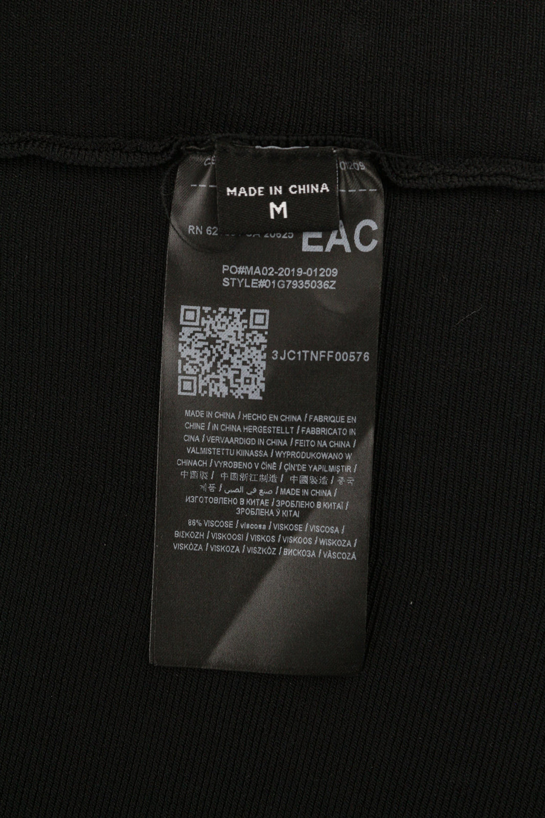 MARCIANO FOR GUESS moteriška suknelė M juoda ilgomis rankovėmis atvirais pečiais metalinėmis detalėmis 