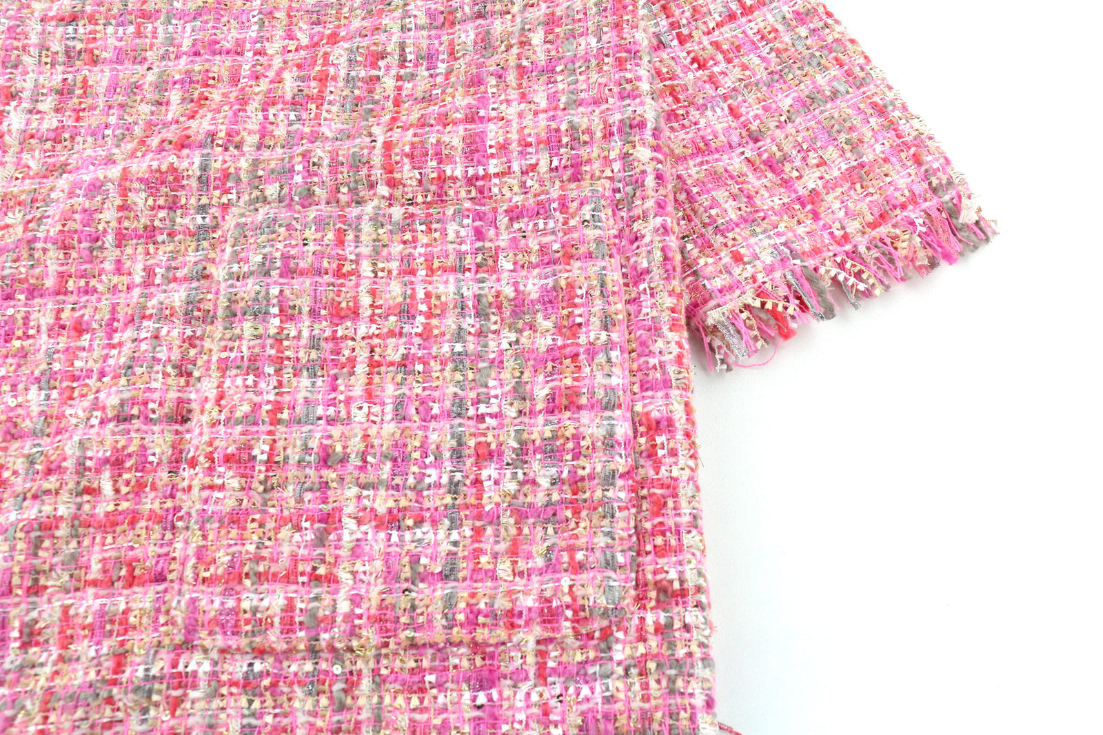 GUGLIELMOS CAPONE moteriška tvido suknelė ~S dydžio, su 3/4 rankovėmis, apvalia kaklo iškirpte, su kišene ir raštuotais šortais 