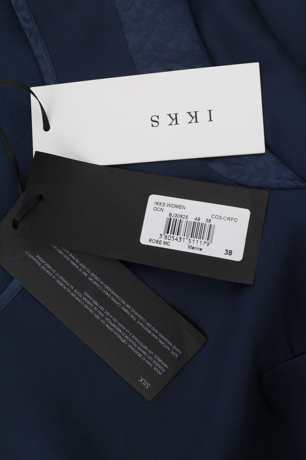 ONE STEP Ikks moteriška suknelė, 38 cm, tamsiai mėlyna, 3/4 rankovėmis, apvali kaklo iškirpte, šilkine, su užtrauktuku. 