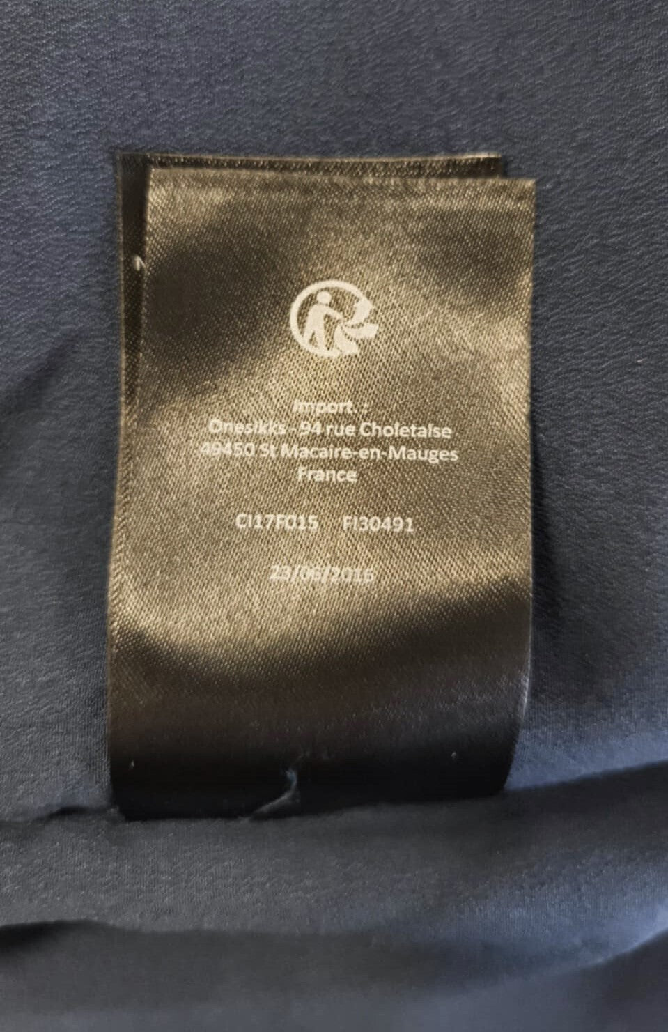 ONE STEP Ikks moteriška suknelė, 38 cm, tamsiai mėlyna, 3/4 rankovėmis, apvali kaklo iškirpte, šilkine, su užtrauktuku. 