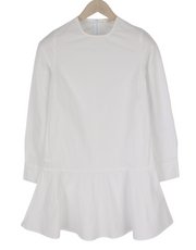 SUISTUDIO Dylan moteriška suknelė, UK6, balta medvilninė ilgomis rankovėmis, apvali kaklo iškirpte, trumpi šortai su logotipu. 
