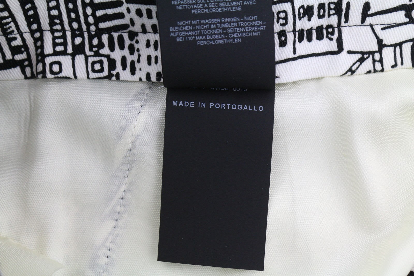 PT TORINO Jaine moteriškos kelnės 46 W32 miesto raštu, platėjančios iki kulkšnių, rekomenduojama kaina 249 € 