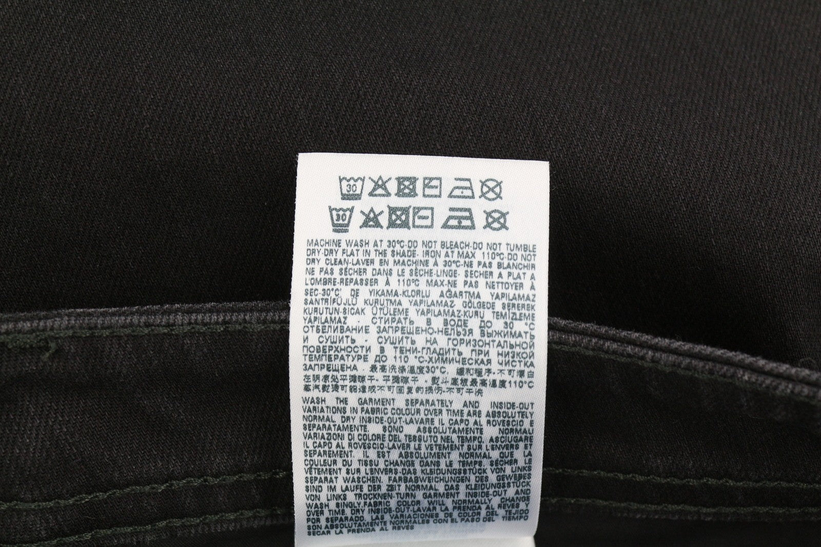 DIESEL Buster 0886Z vyriški džinsai W38/L32 Regular Slim Tapered Fit su sagomis, tamsūs 