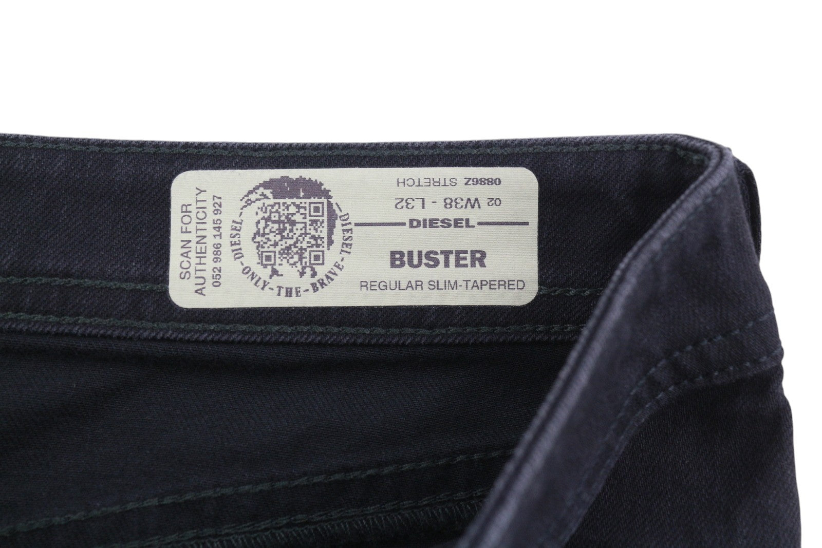 DIESEL Buster 0886Z vyriški džinsai W38/L32 Regular Slim Tapered Fit su sagomis, tamsūs 