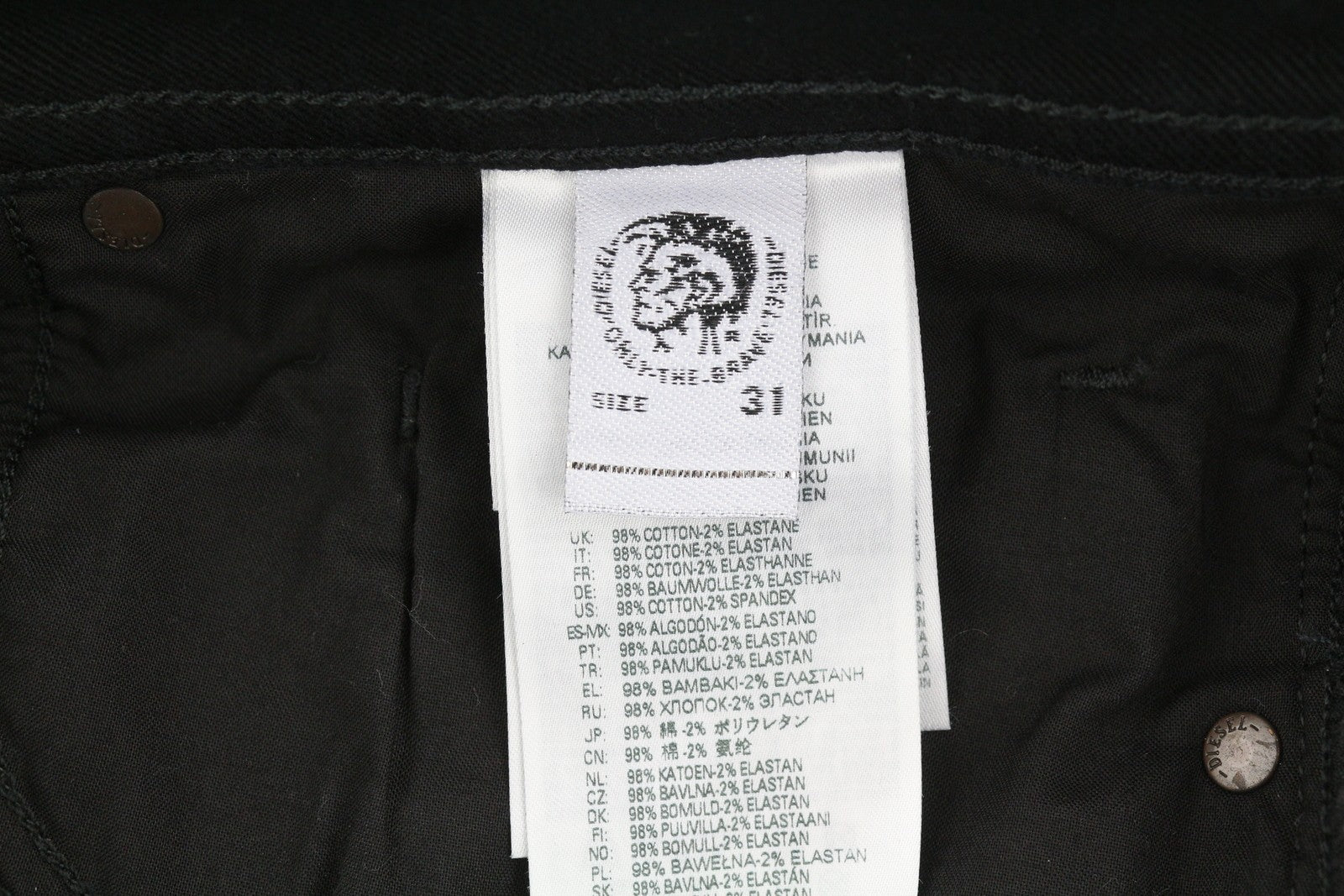 DIESEL Buster 0688H vyriški džinsai, W31/L32, siaurėjantys, juodi, su sagomis ir kišenėmis. 