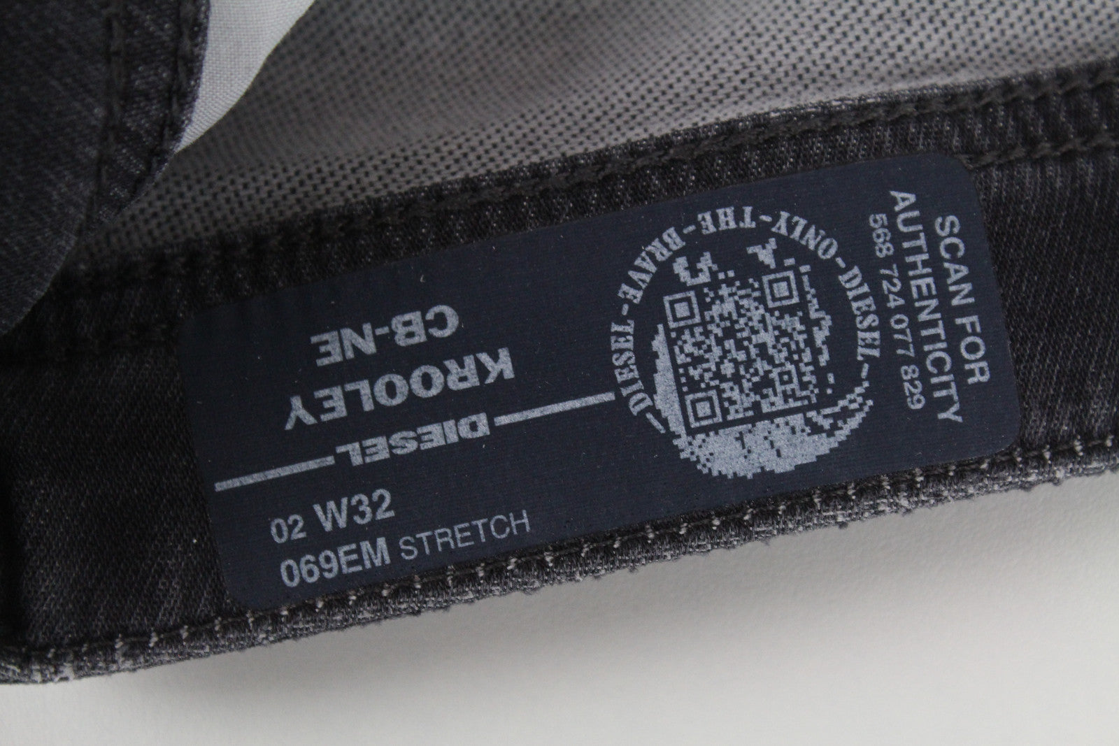 Vyriški DIESEL džinsai Krooley CB-NE 069EM W32 pilki, dirbtinio tamprumo, ploni. 